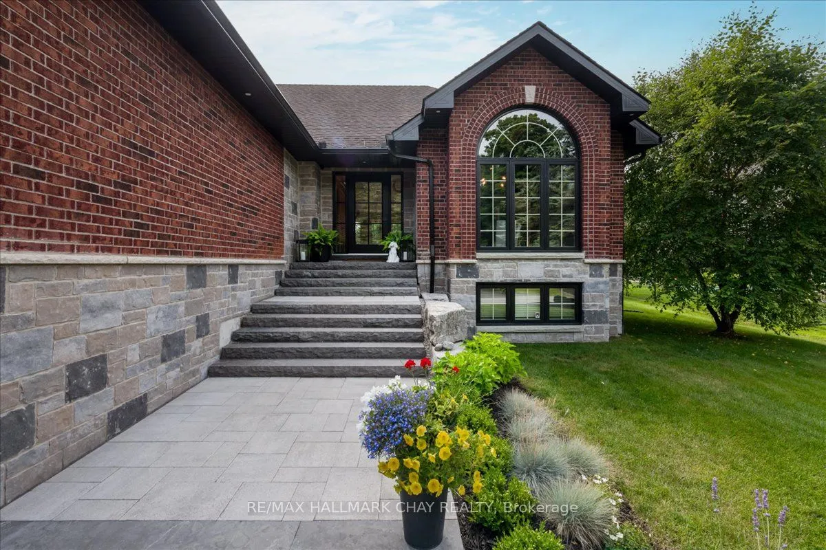 32 Forest Hill Drive