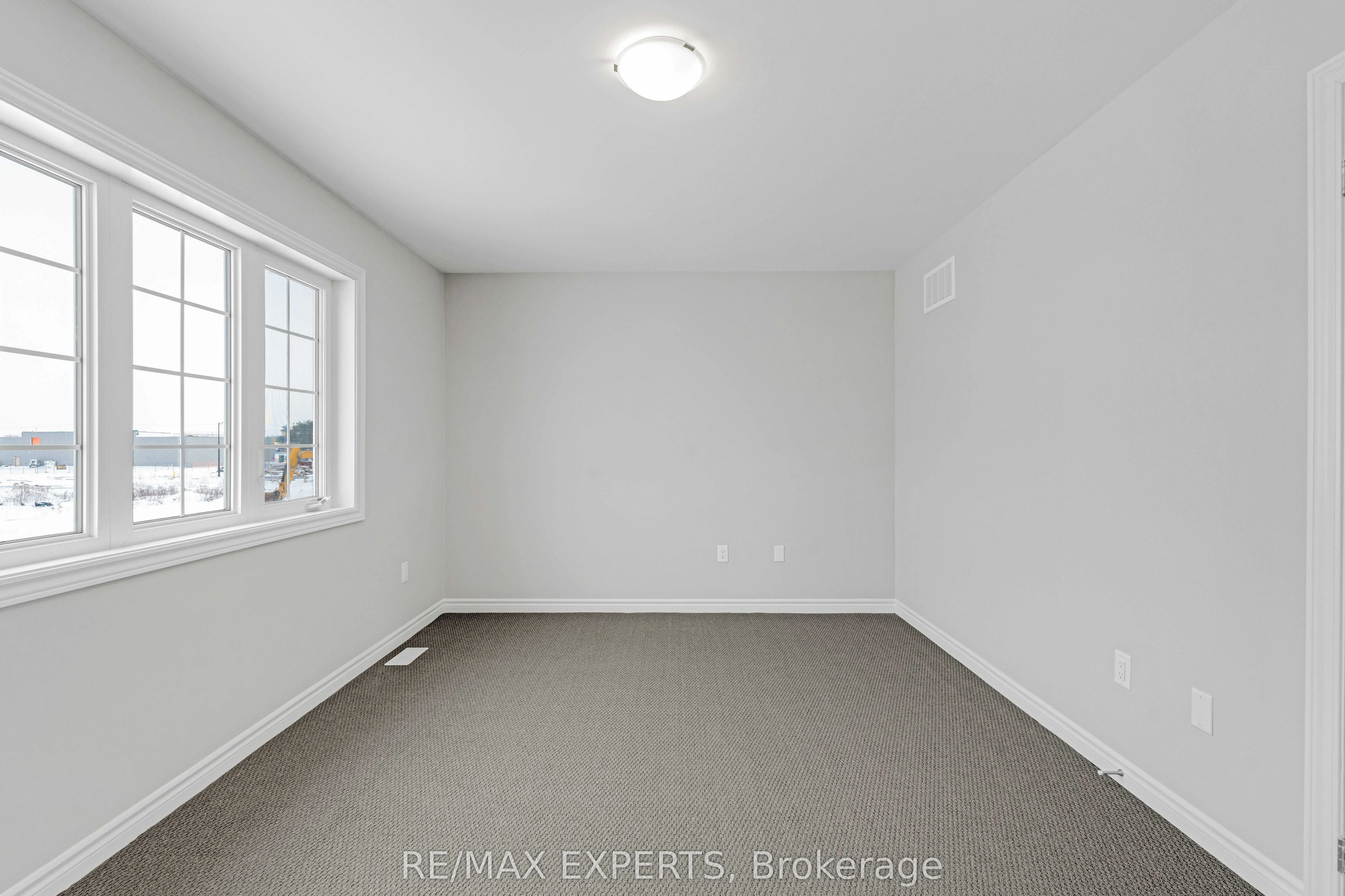 282 Springfield Crescent