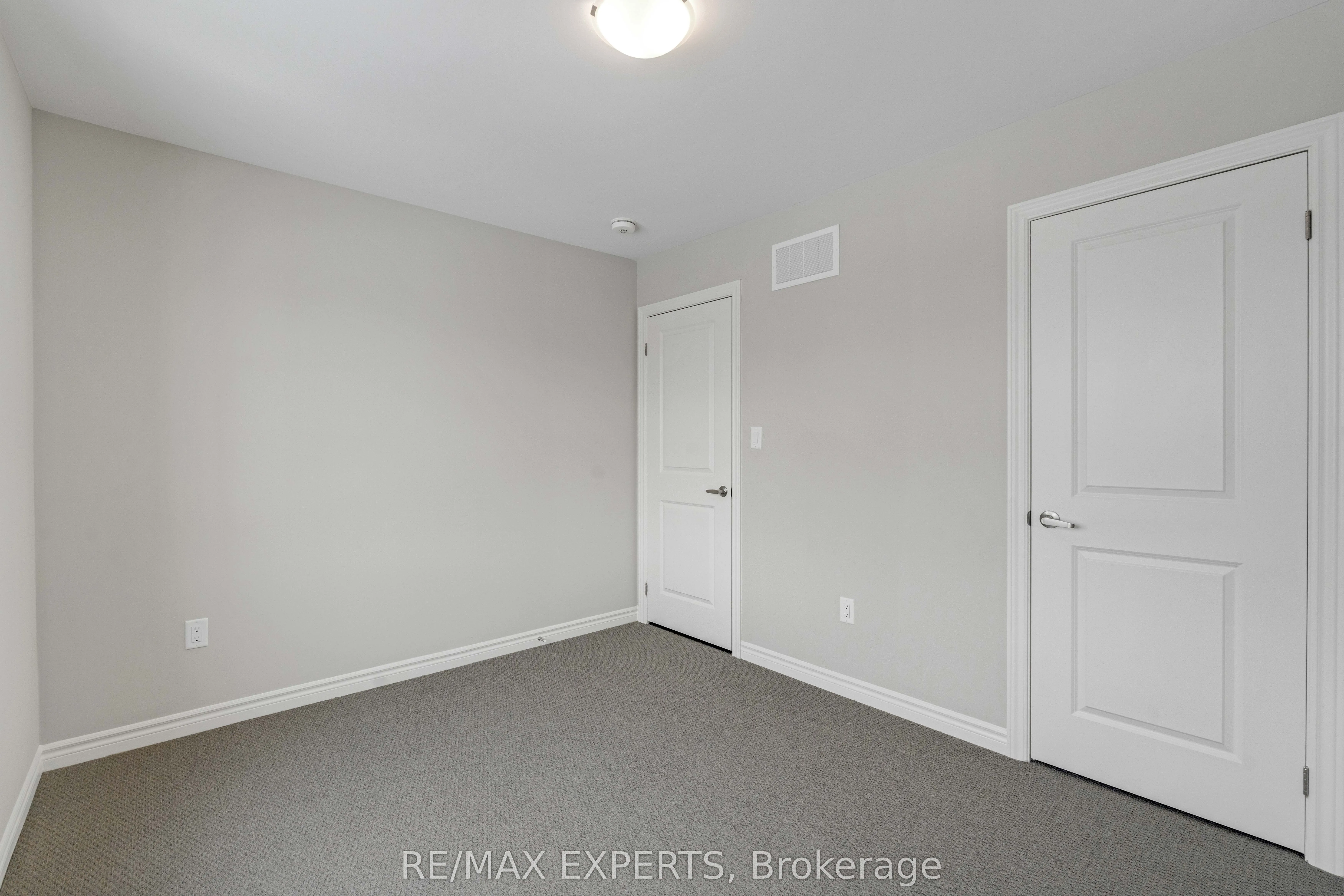 282 Springfield Crescent