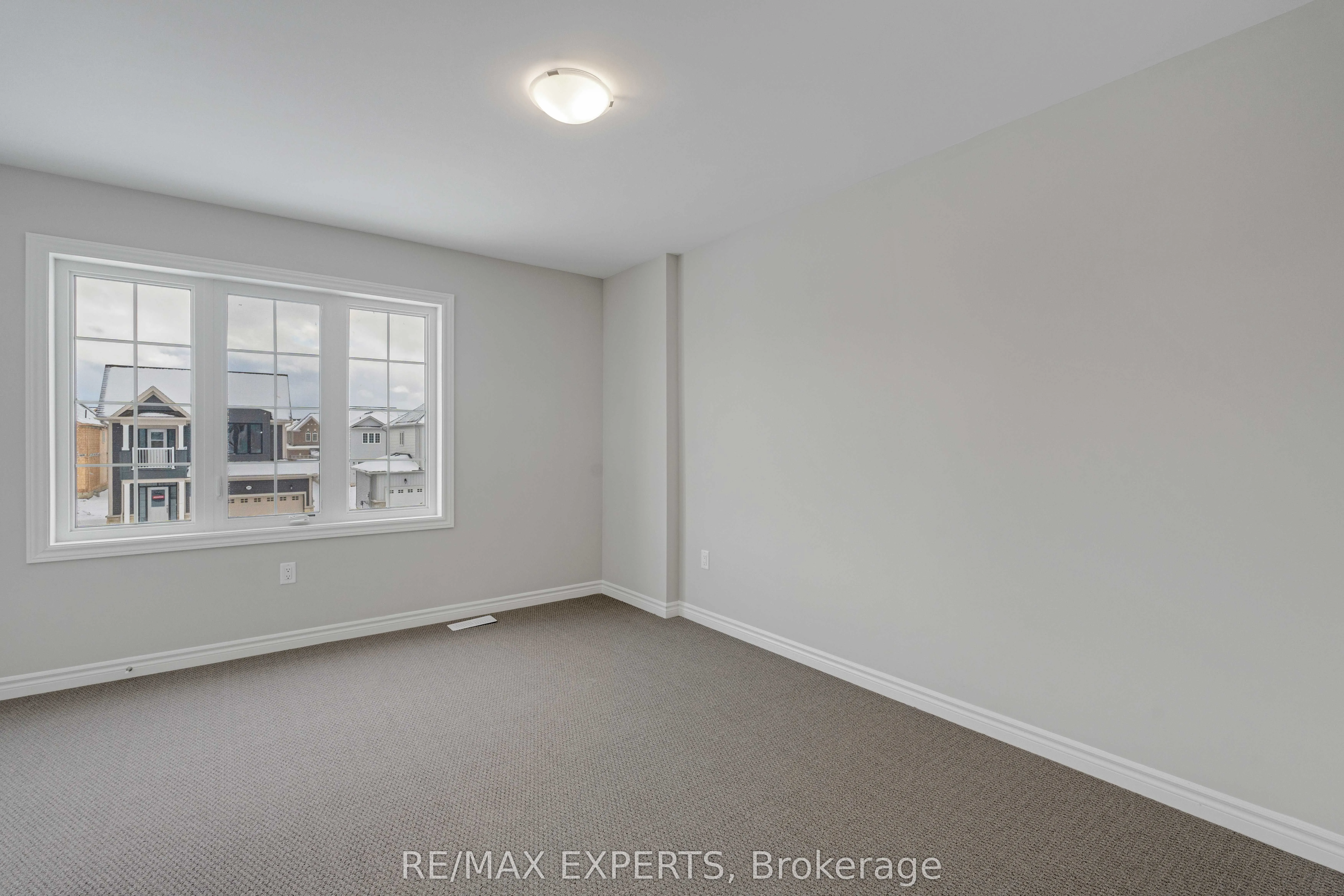 282 Springfield Crescent