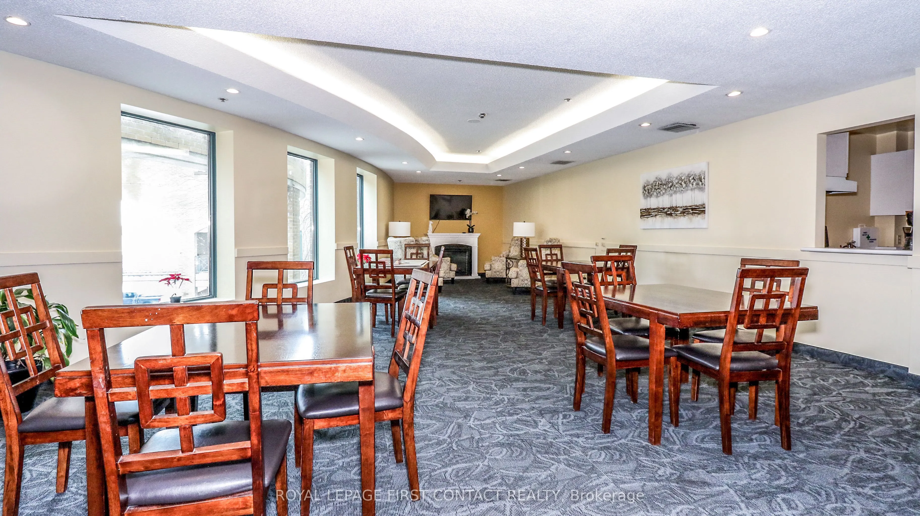 150 Dunlop Street E, #811