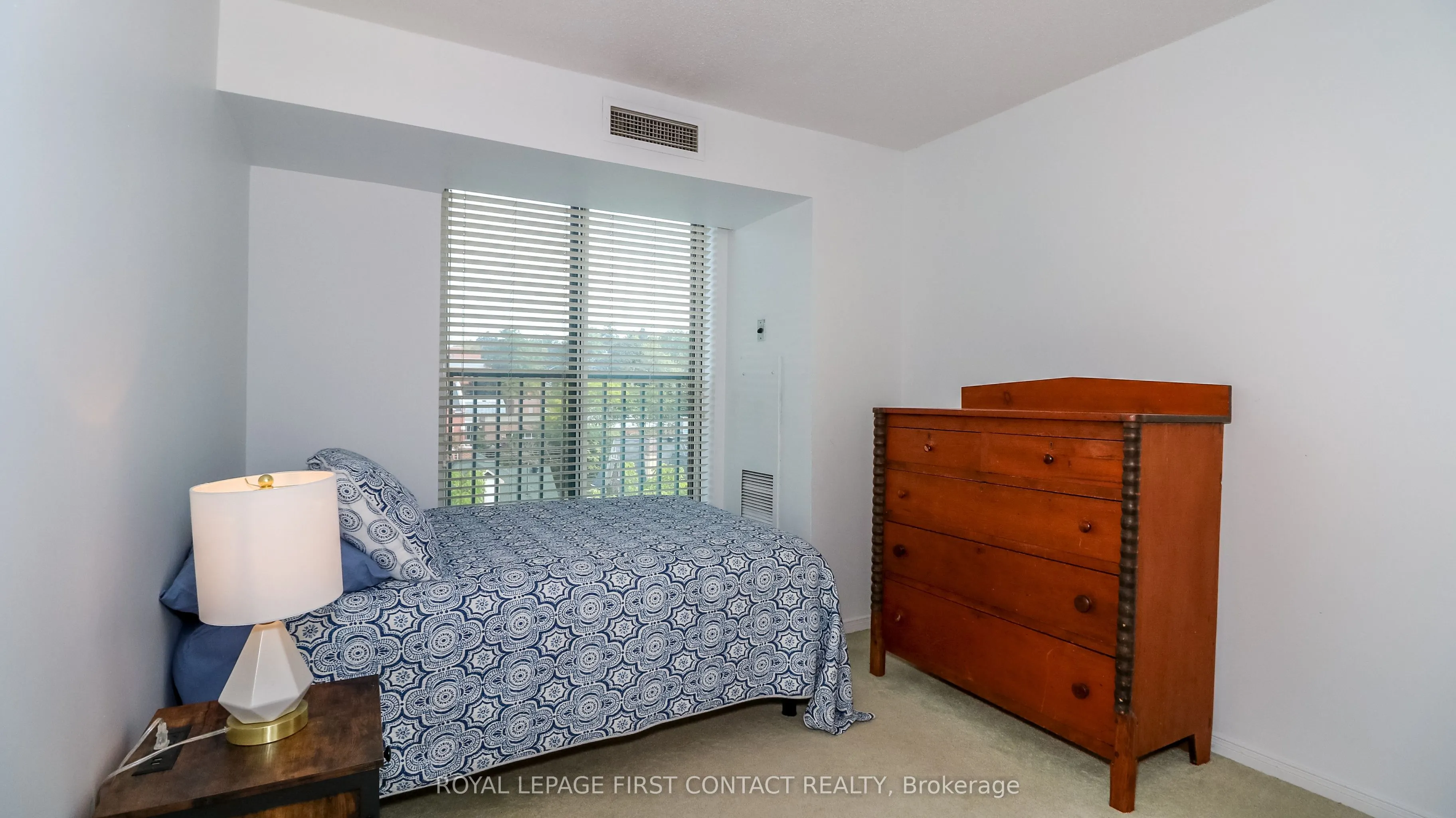 150 Dunlop Street E, #811
