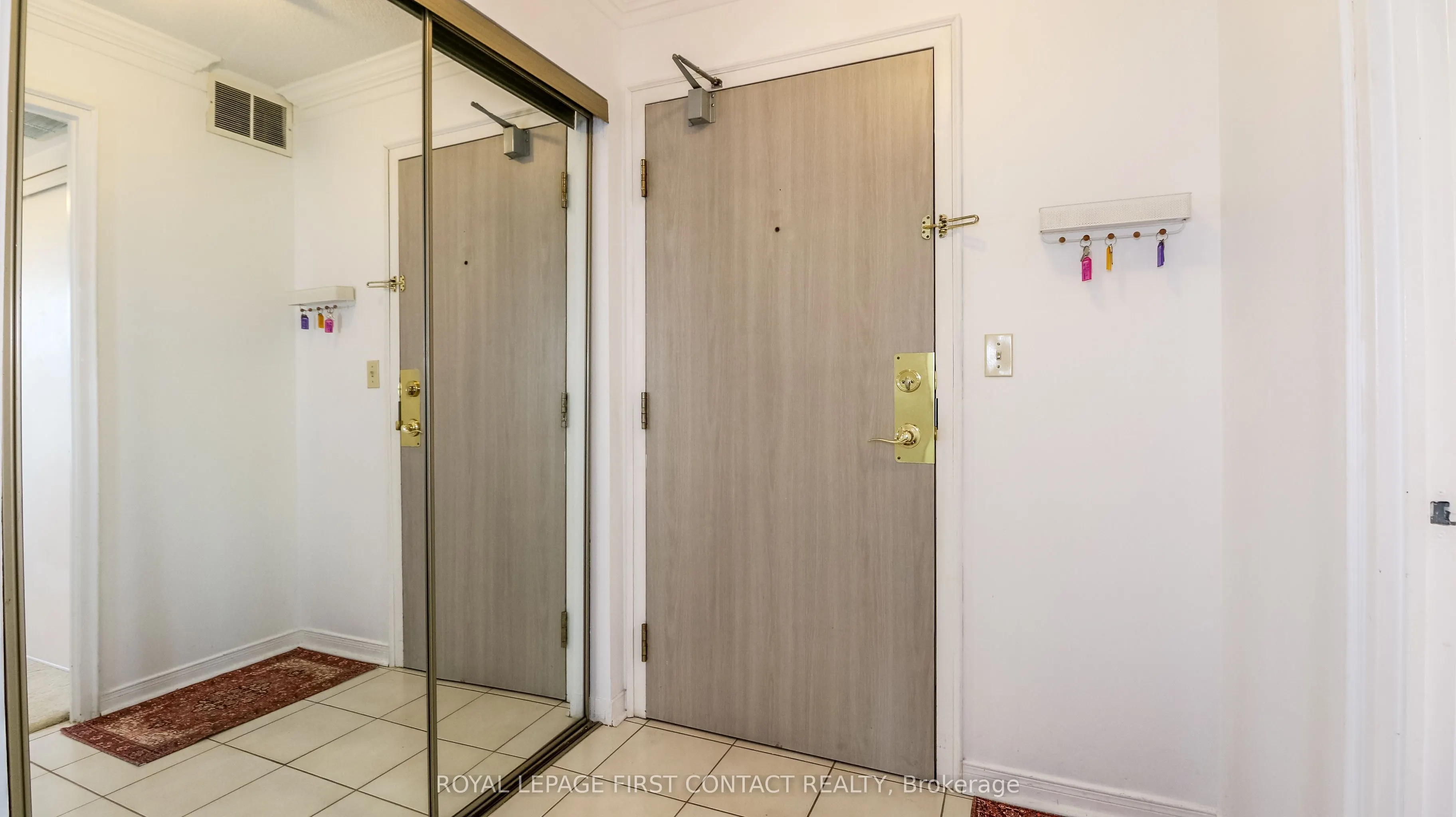 150 Dunlop Street E, #811