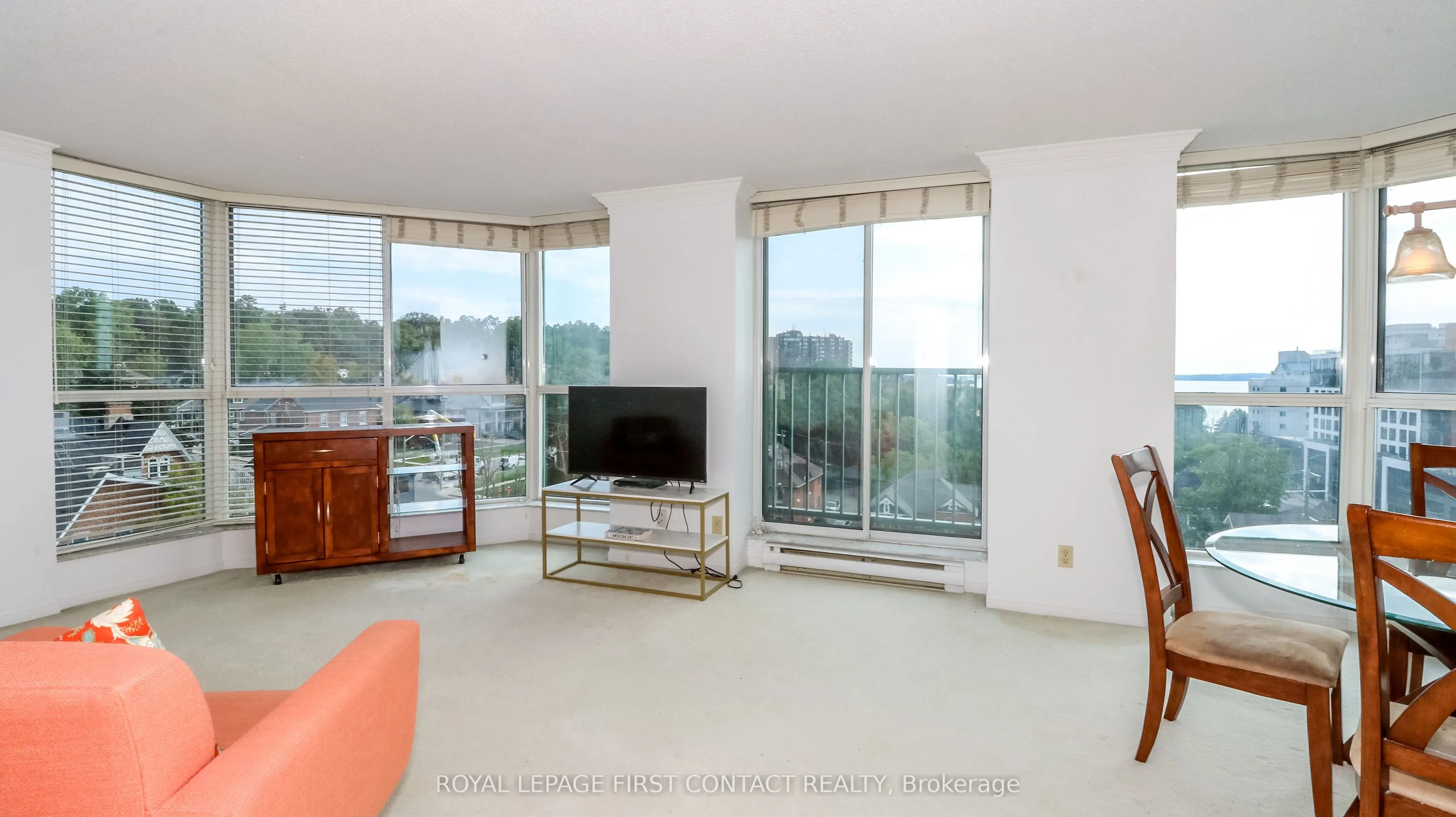 150 Dunlop Street E, #811