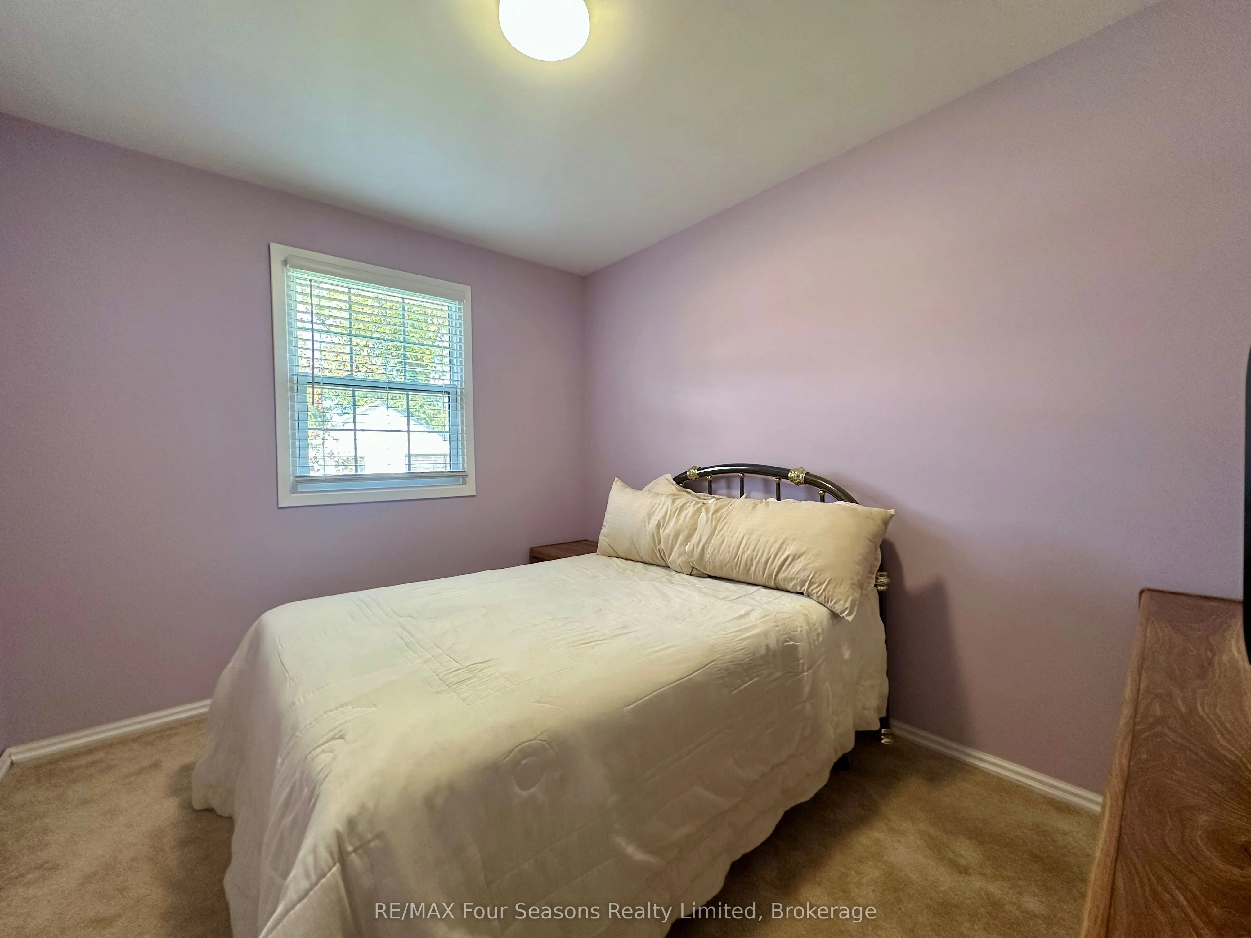 207 CHRISTOPHER Street