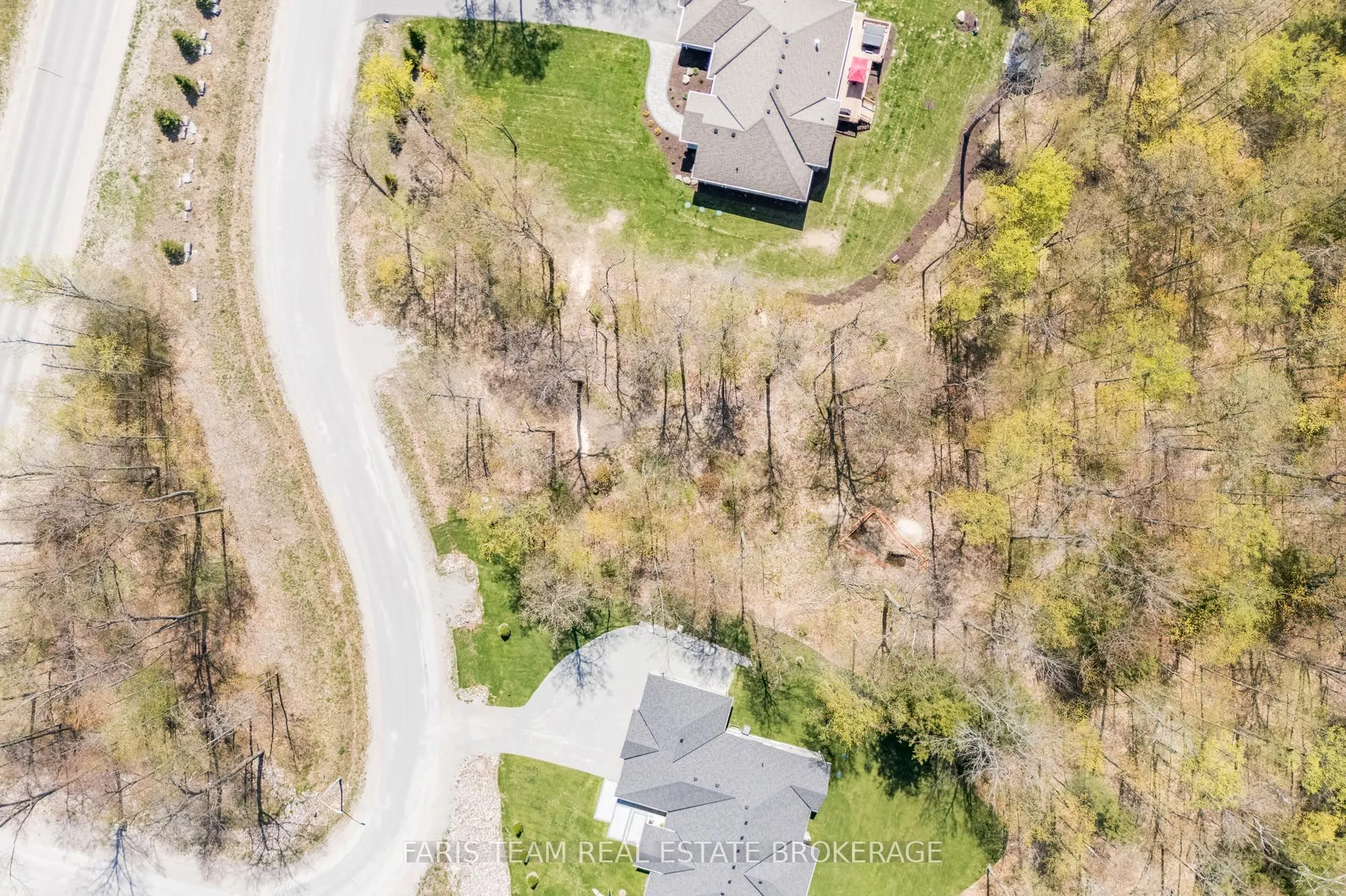 LT 4 Glenn Howard Court