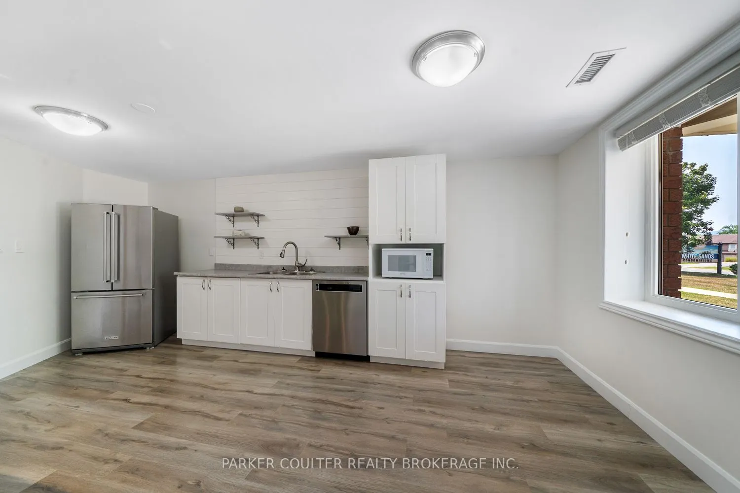11 Beck Boulevard, #103