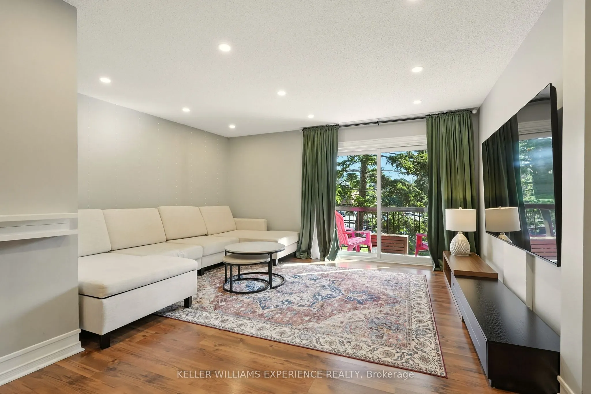 167 Edgehill Drive, #E8