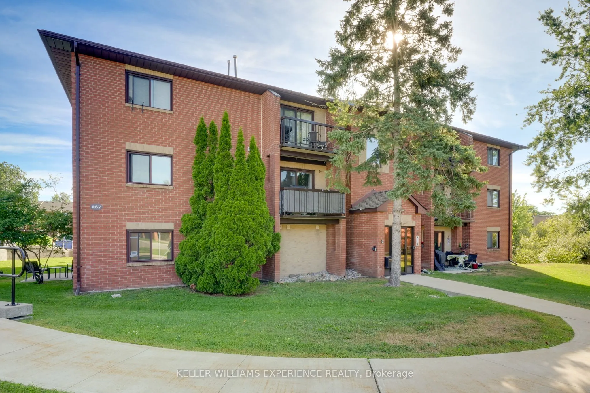 167 Edgehill Drive, #E8