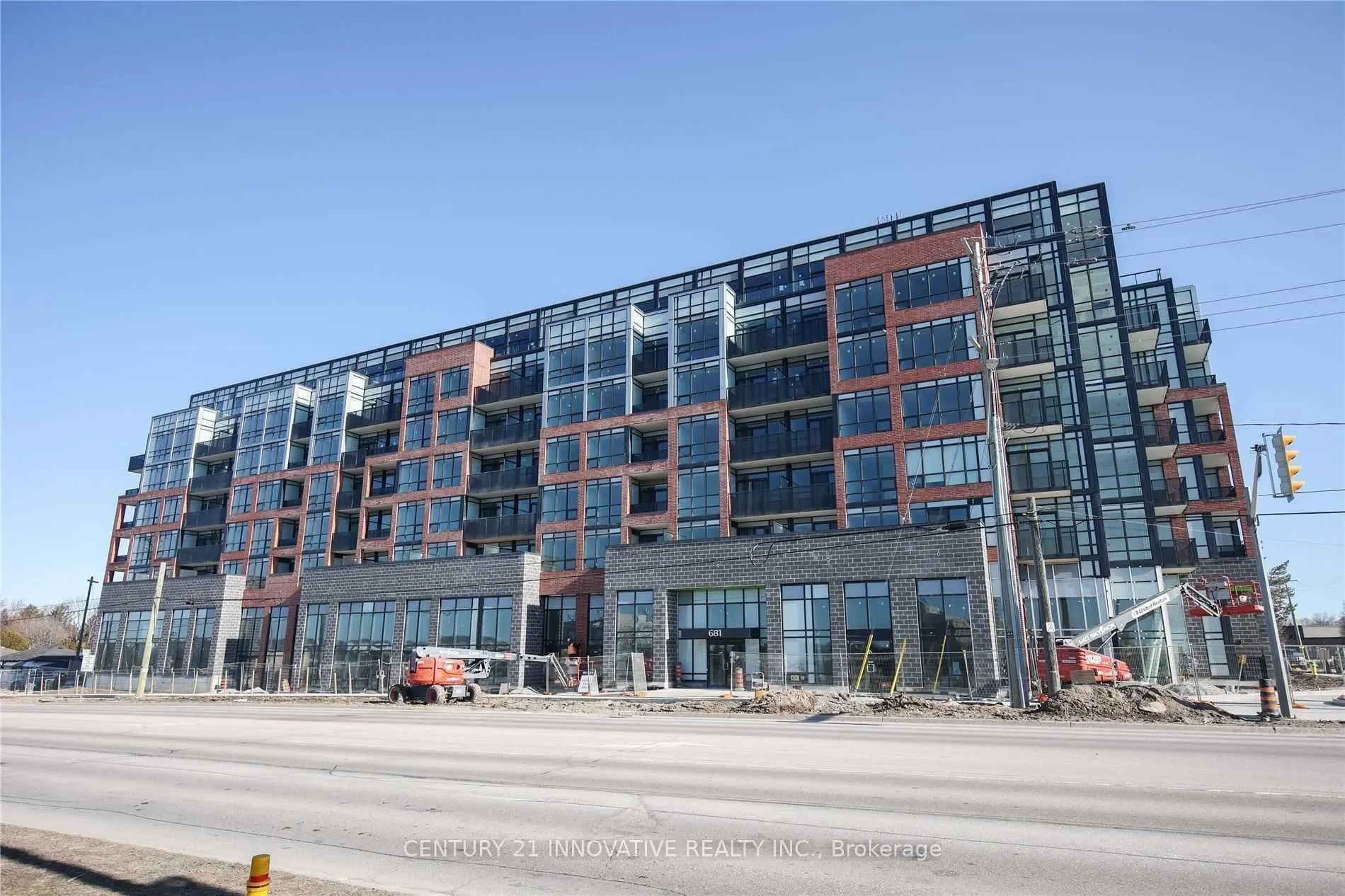 681 Yonge Street, #415