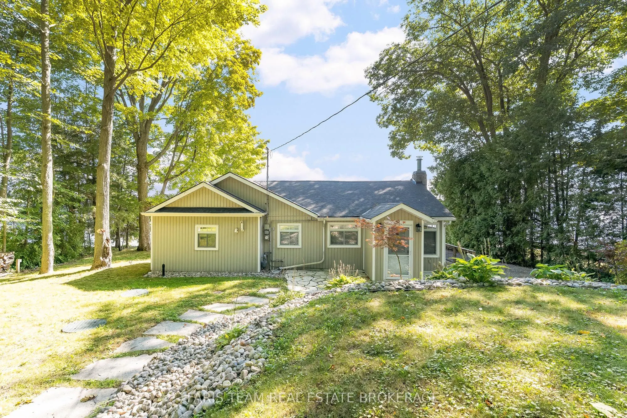 1449 Champlain Road