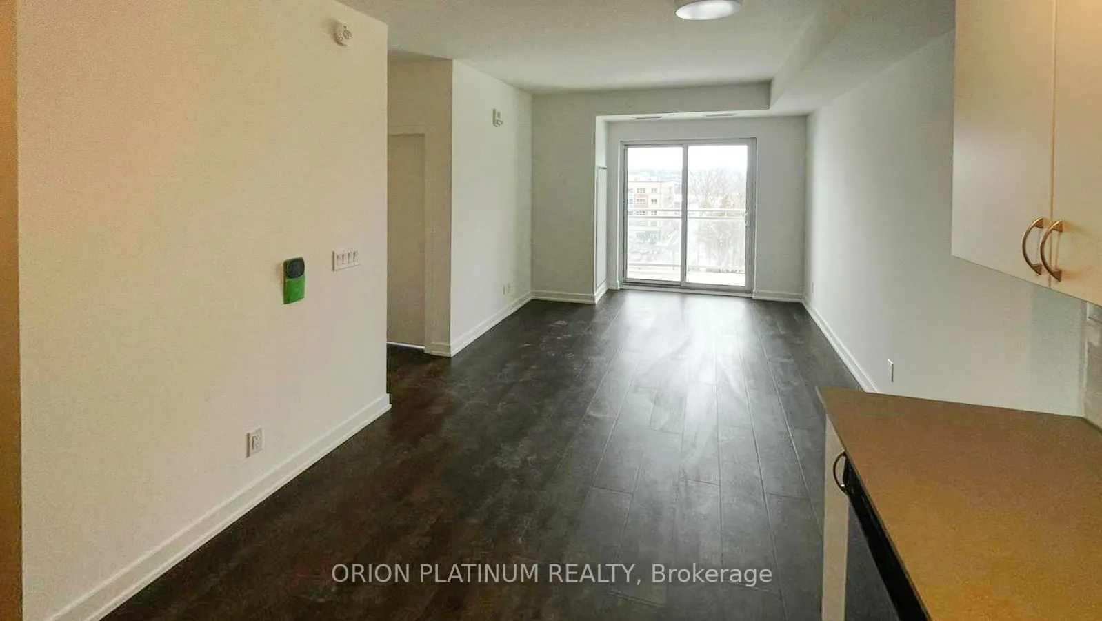 56 Lakeside Terrace #604