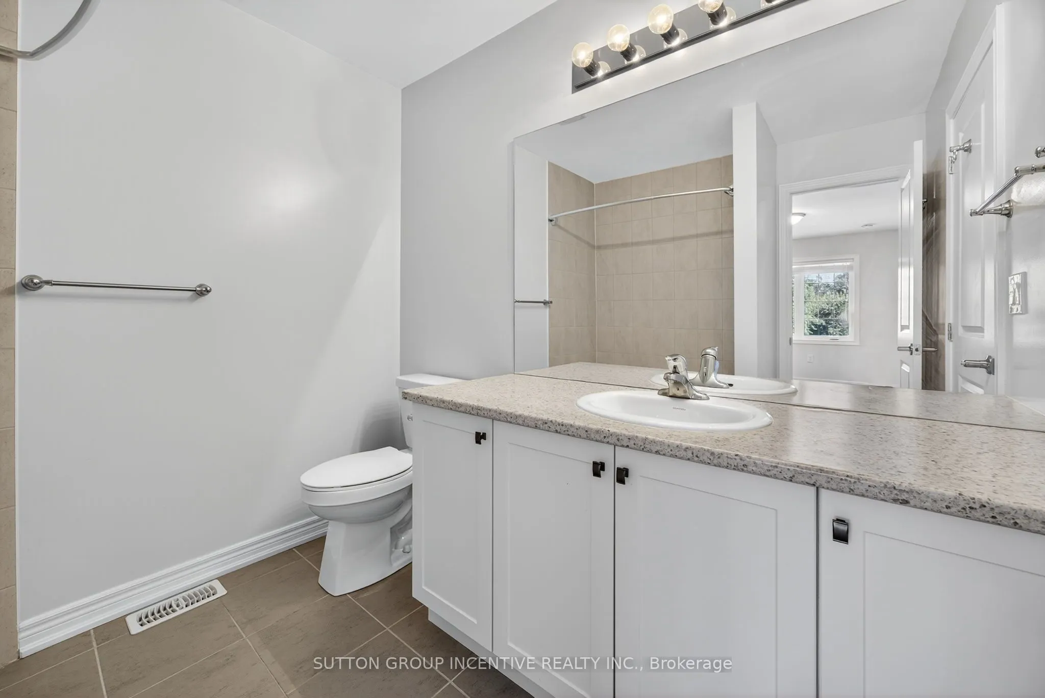 17 Churchlea Mews