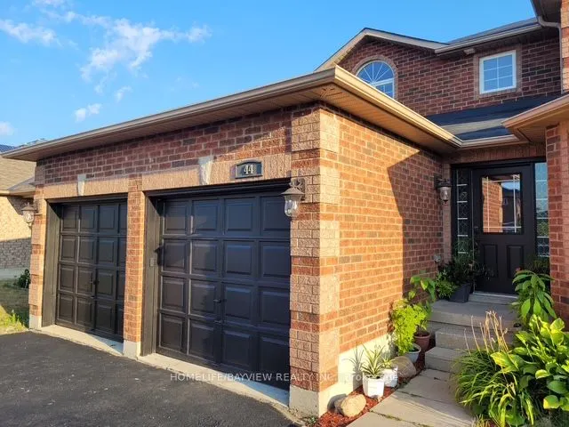 44 THICKETWOOD Avenue