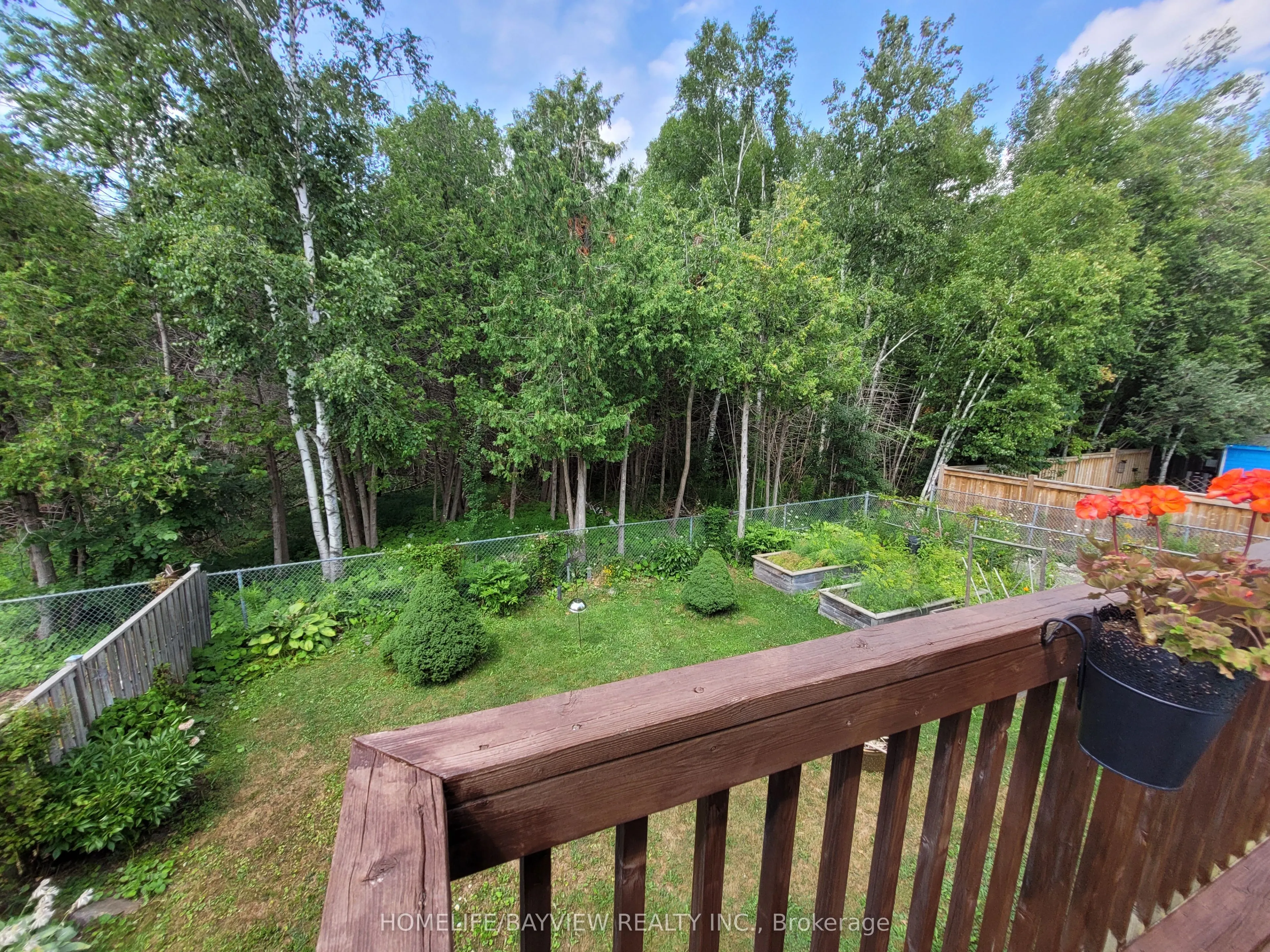 44 THICKETWOOD Avenue