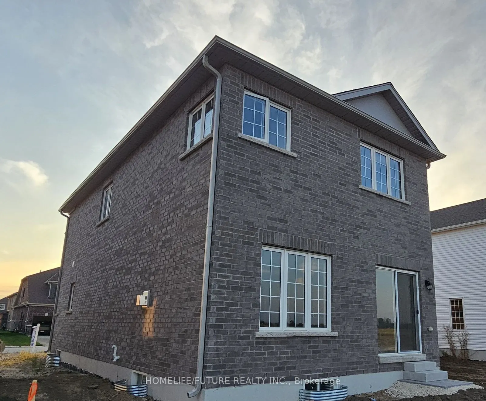 276 Springfield Crescent