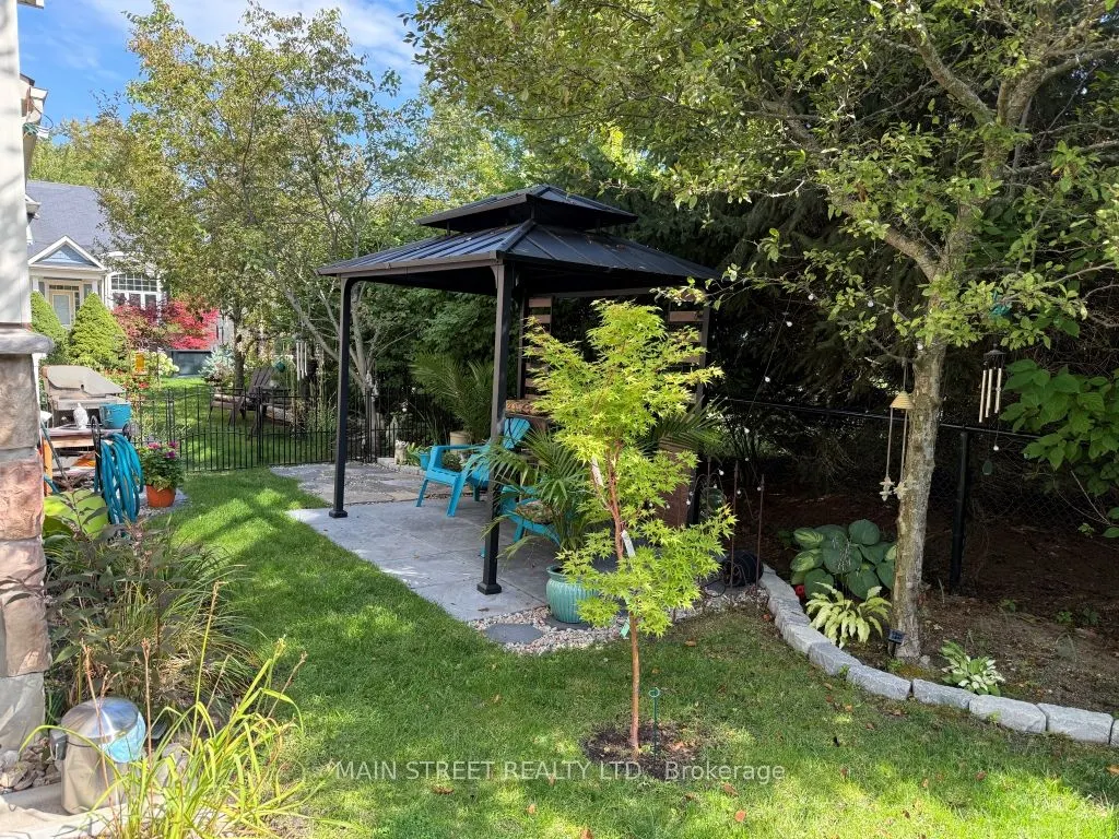 36 Savannah Crescent