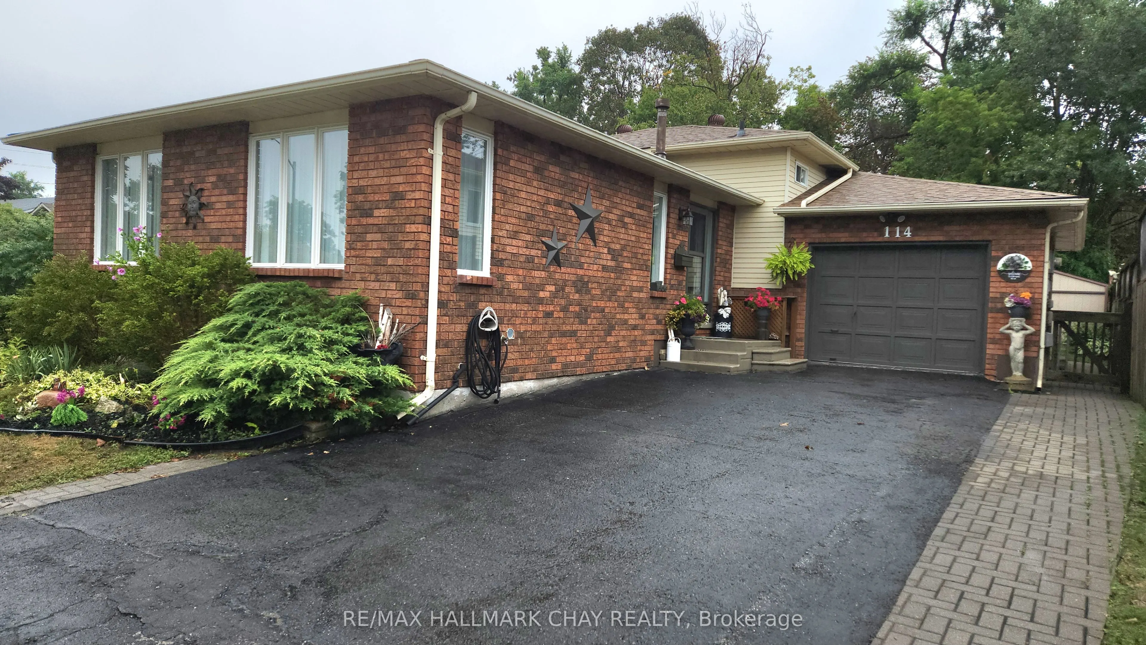 114 Chieftain Crescent