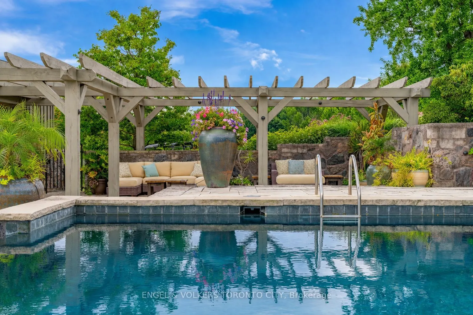 2353 County Road 124