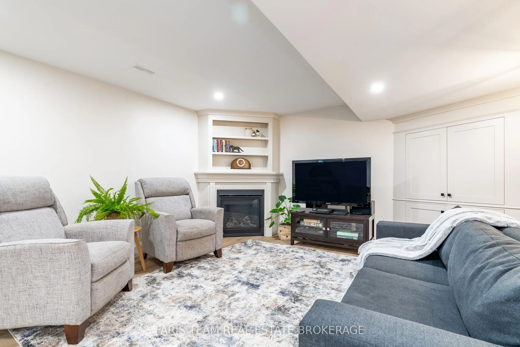 46 Elvyn Crescent