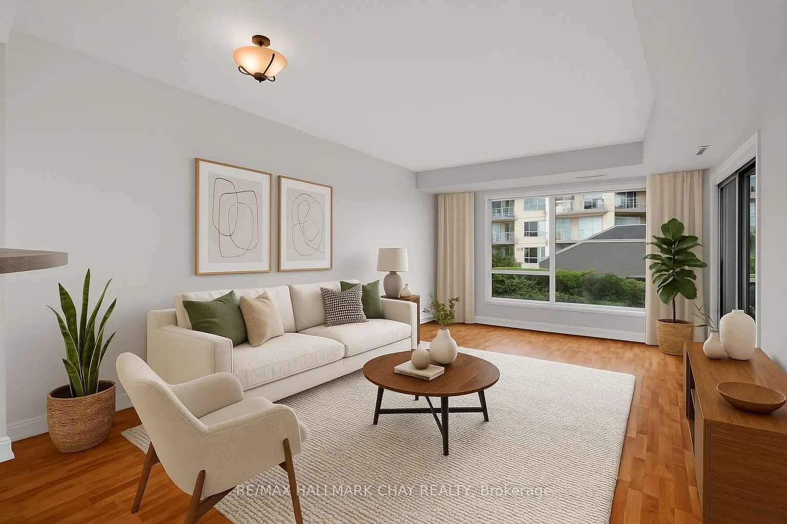 2 TORONTO Street, #307