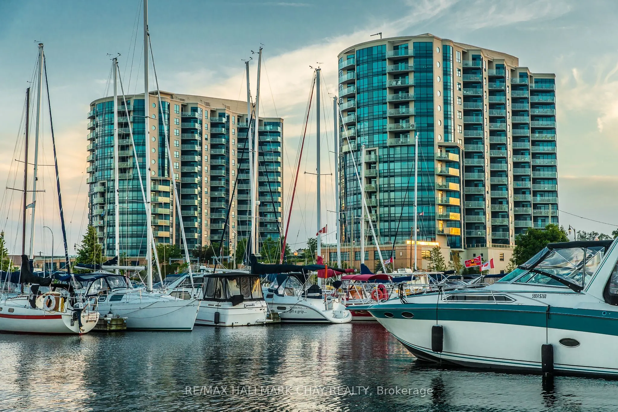 2 TORONTO Street, #307
