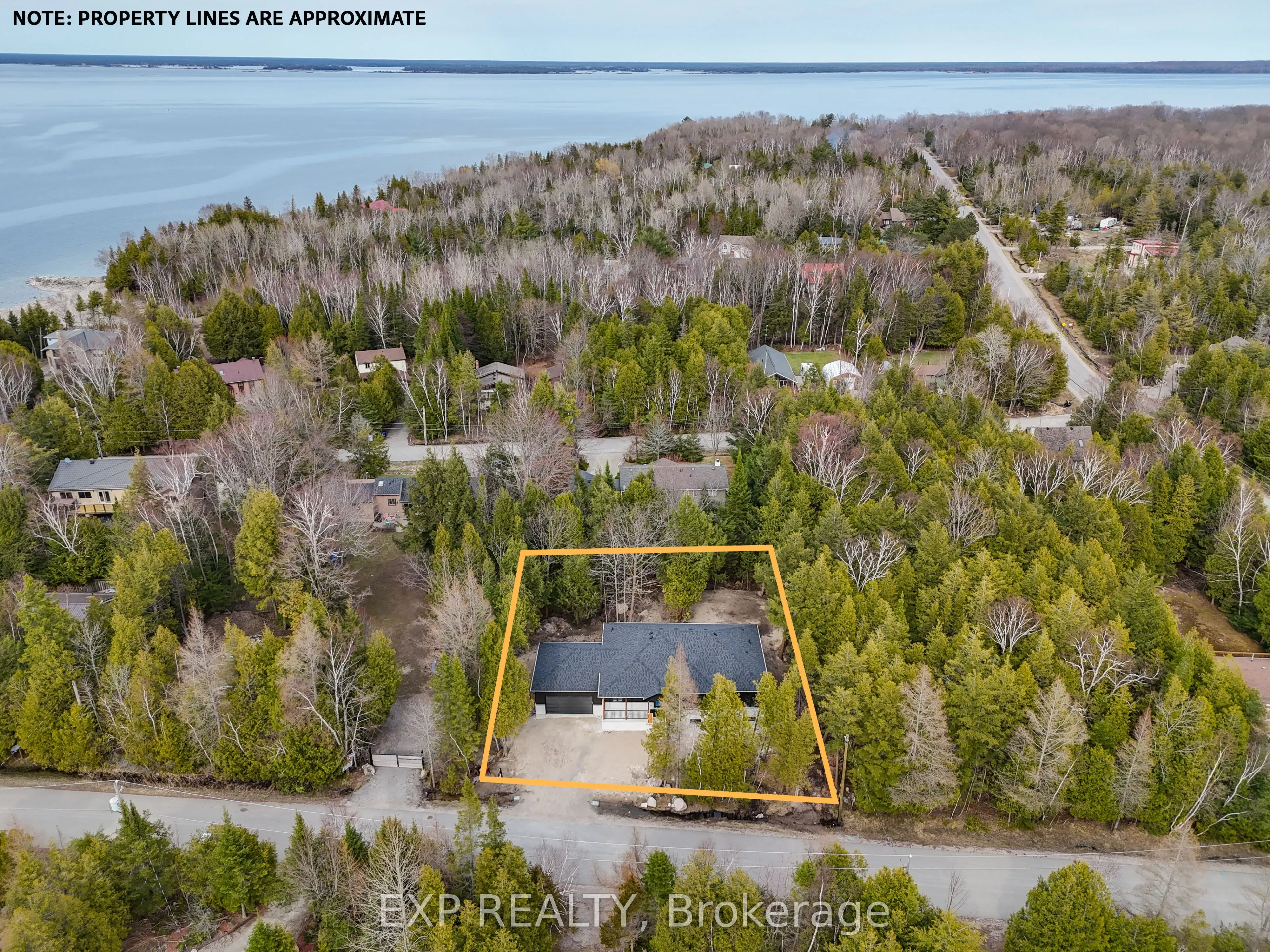 48 Iroquois Crescent