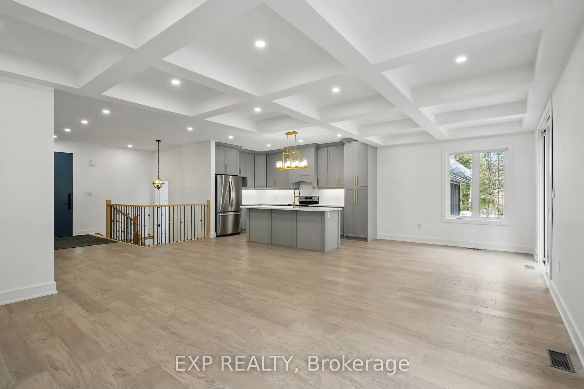 48 Iroquois Crescent
