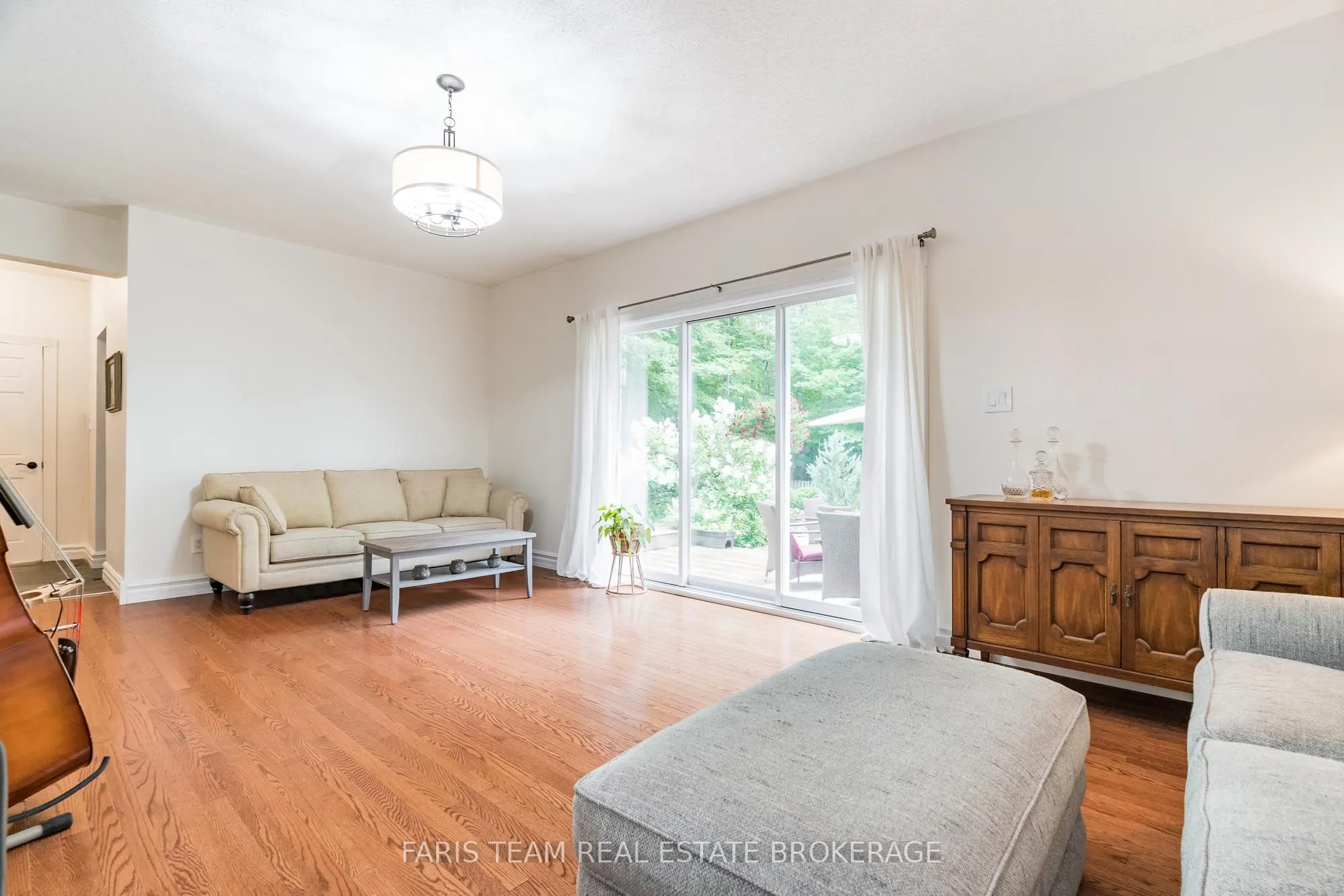 7 Bailey Crescent