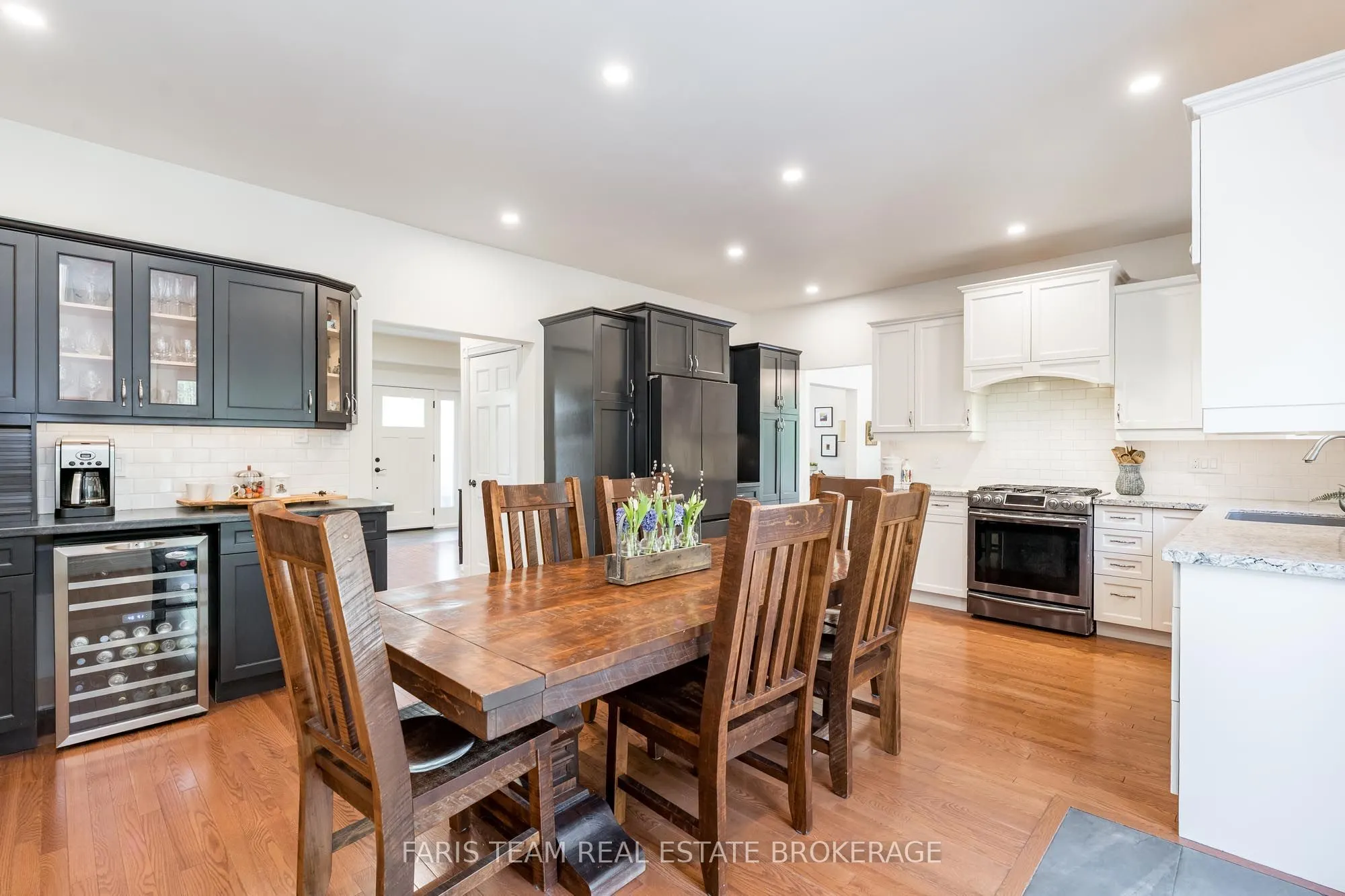 7 Bailey Crescent