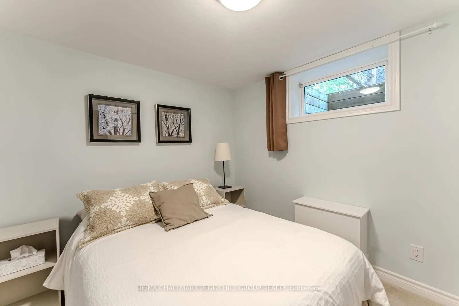 19 Oakridge Drive