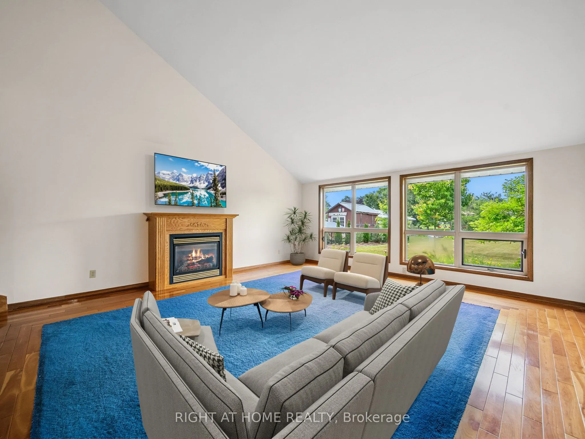 1415 Cunningham Crescent