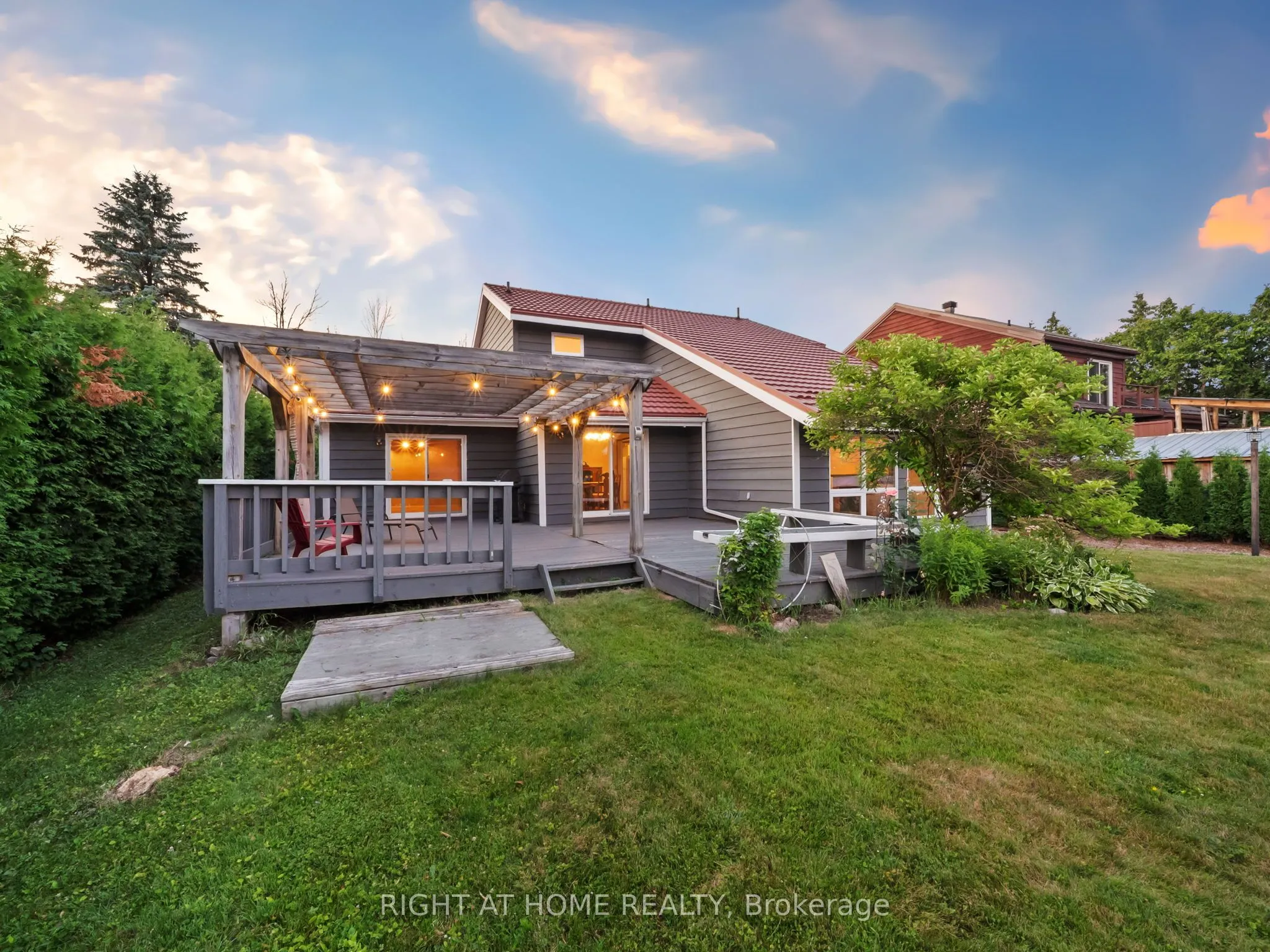 1415 Cunningham Crescent