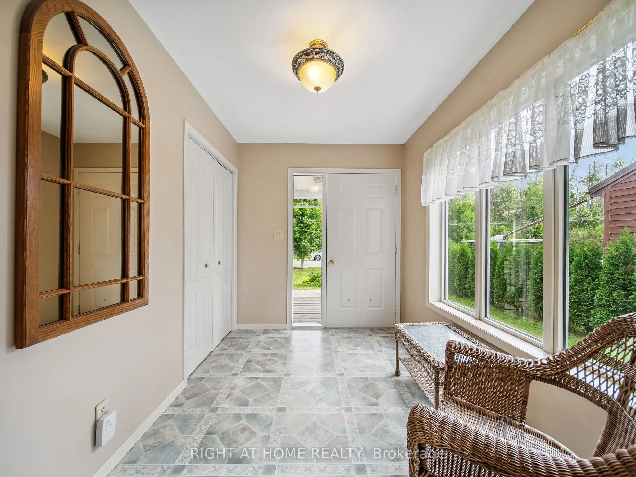 1415 Cunningham Crescent
