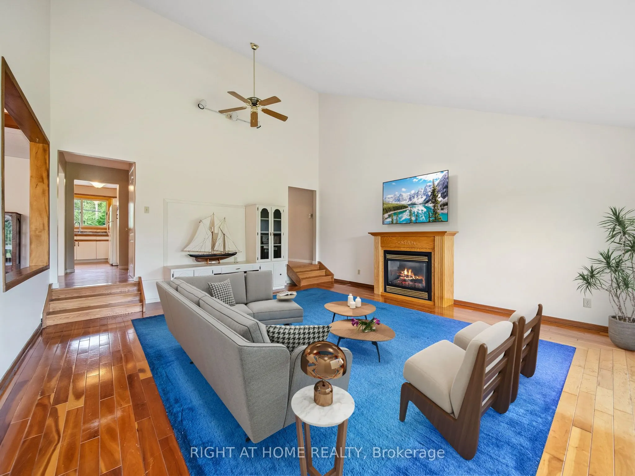 1415 Cunningham Crescent
