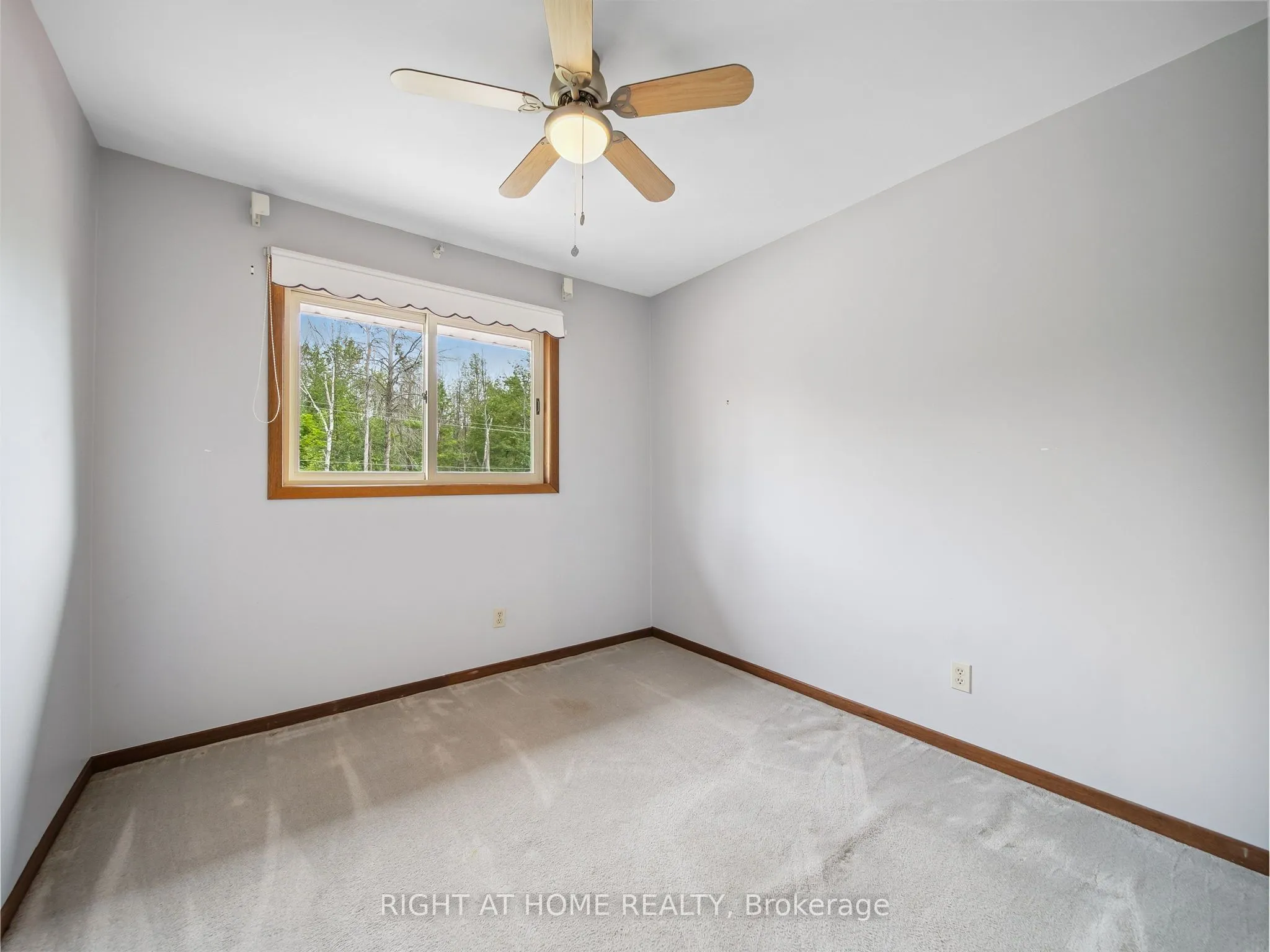 1415 Cunningham Crescent