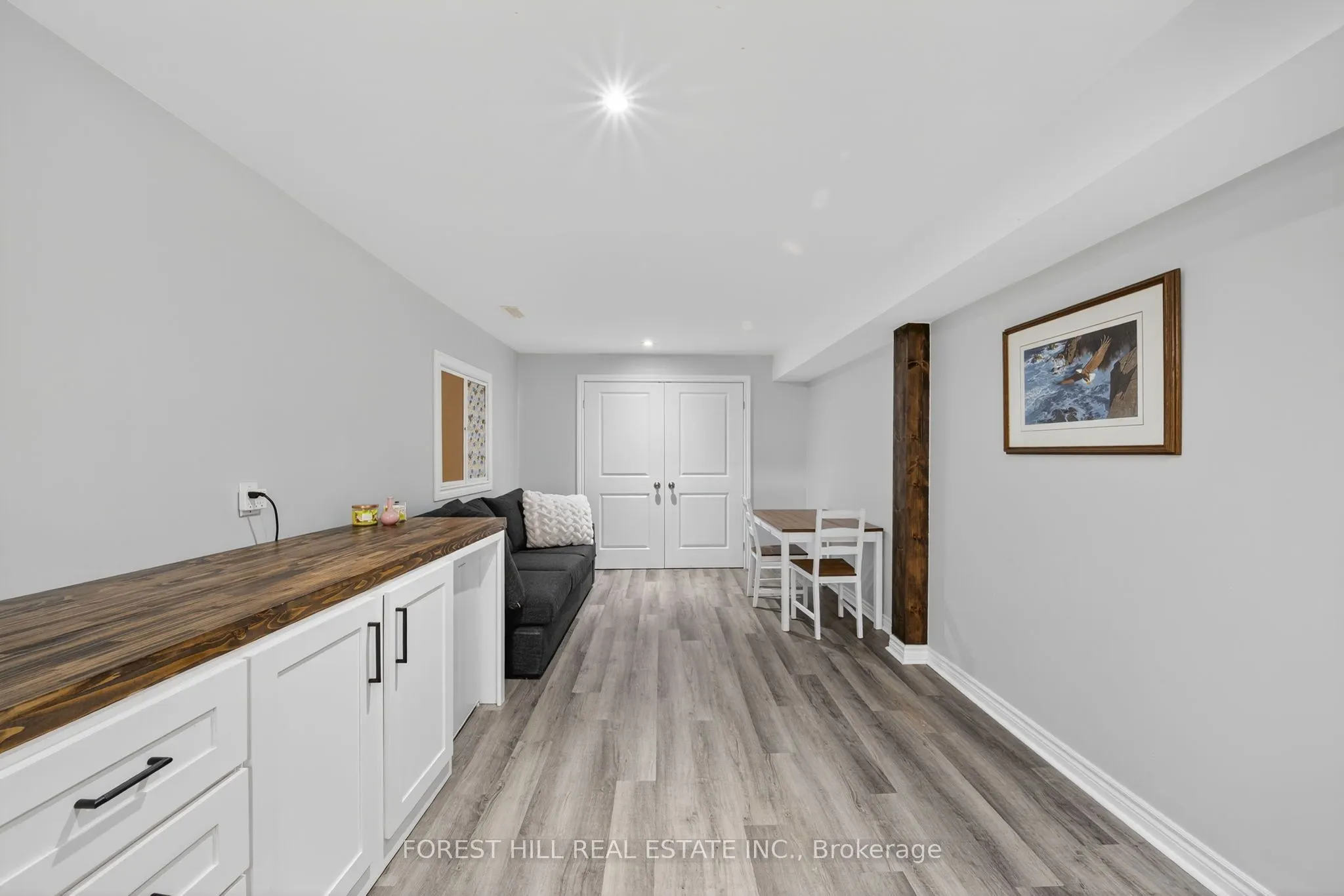 70 Robert Street S
