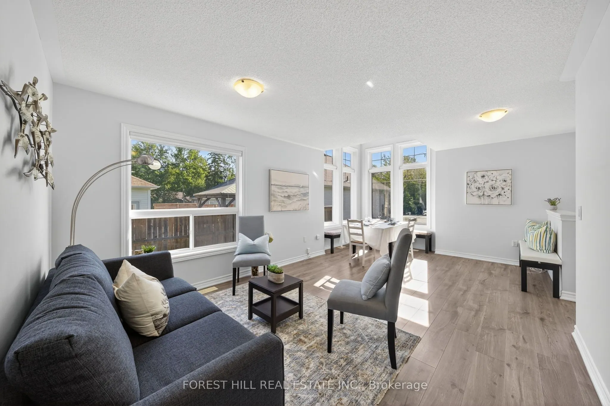 70 Robert Street S