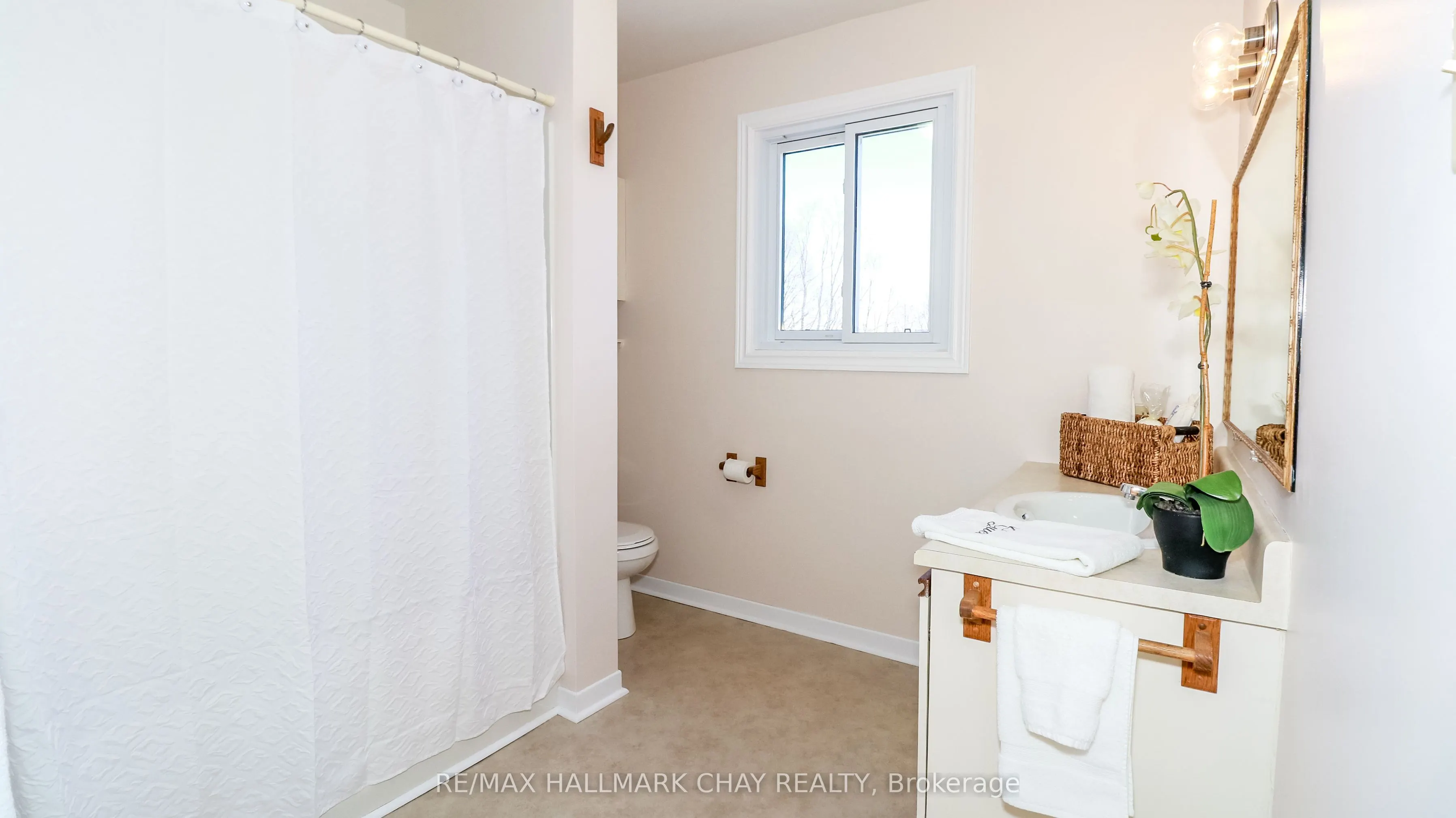 82 Melinda Crescent