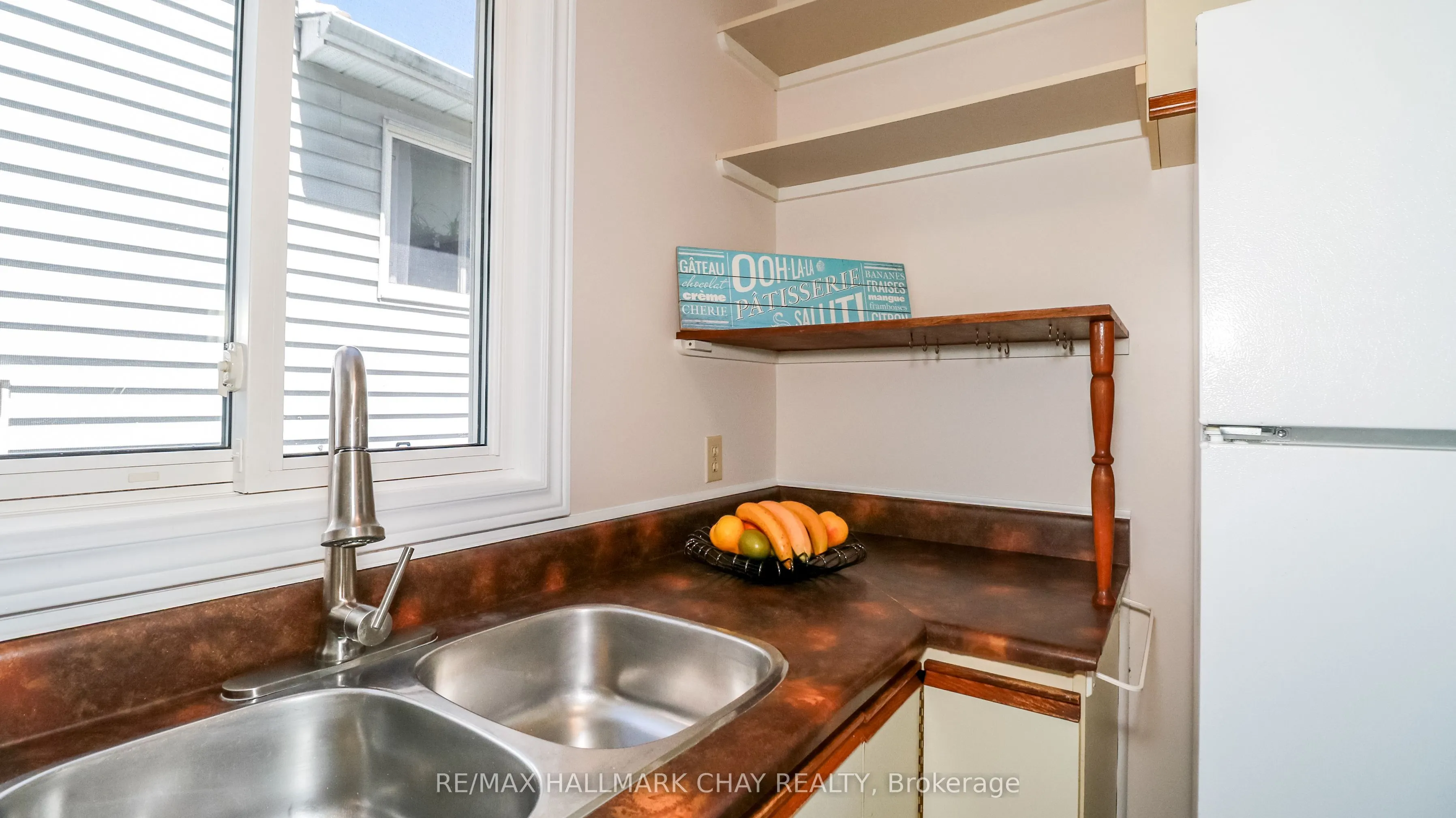 82 Melinda Crescent
