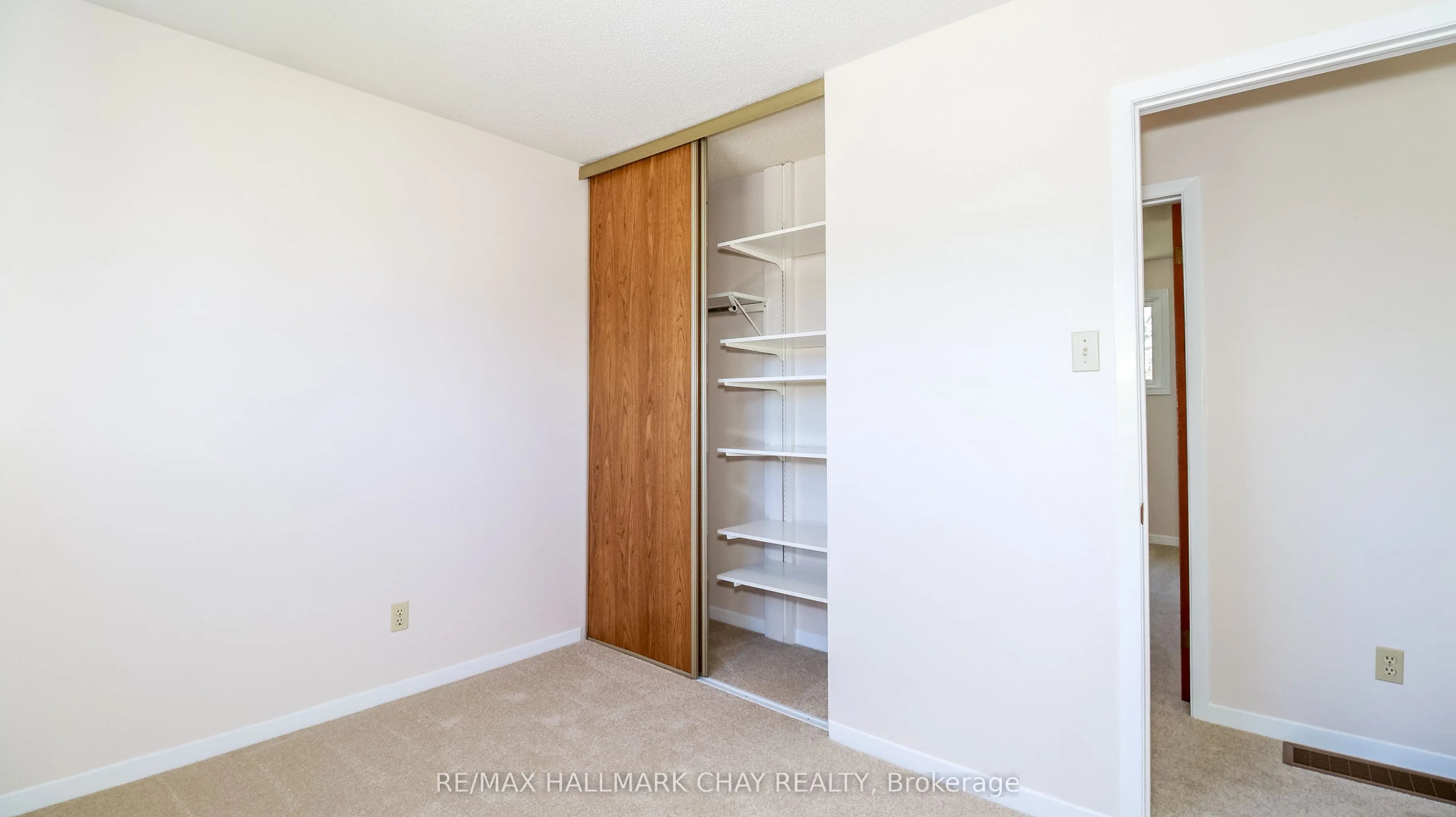 82 Melinda Crescent