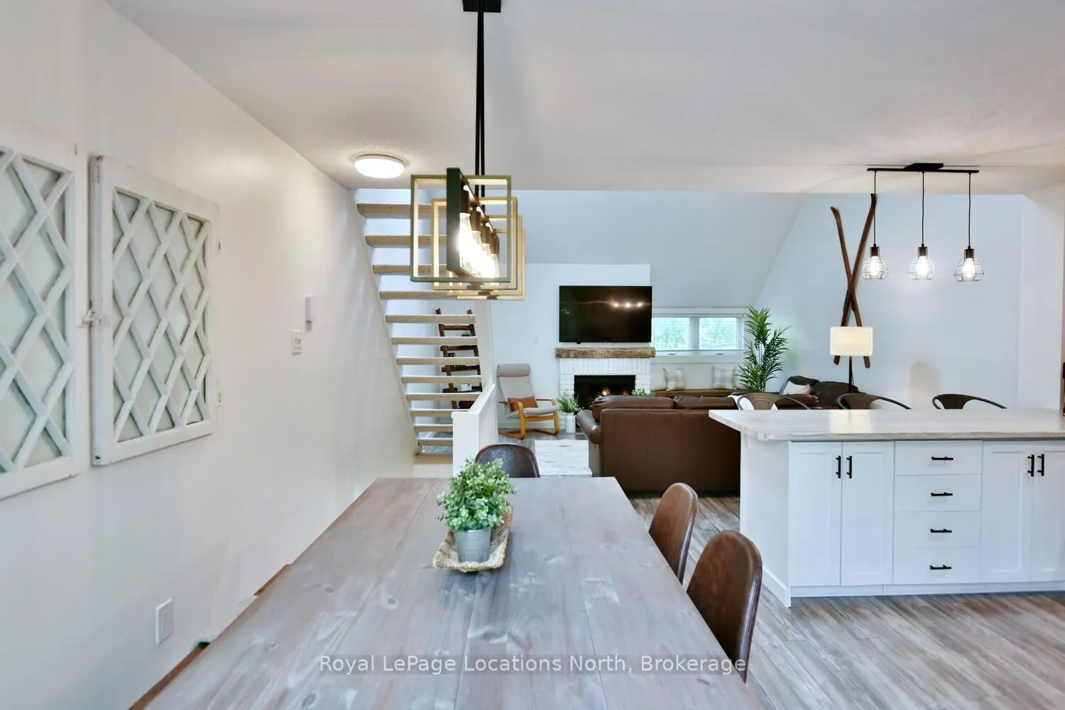 207 ESCARPMENT Crescent, #Call LBO