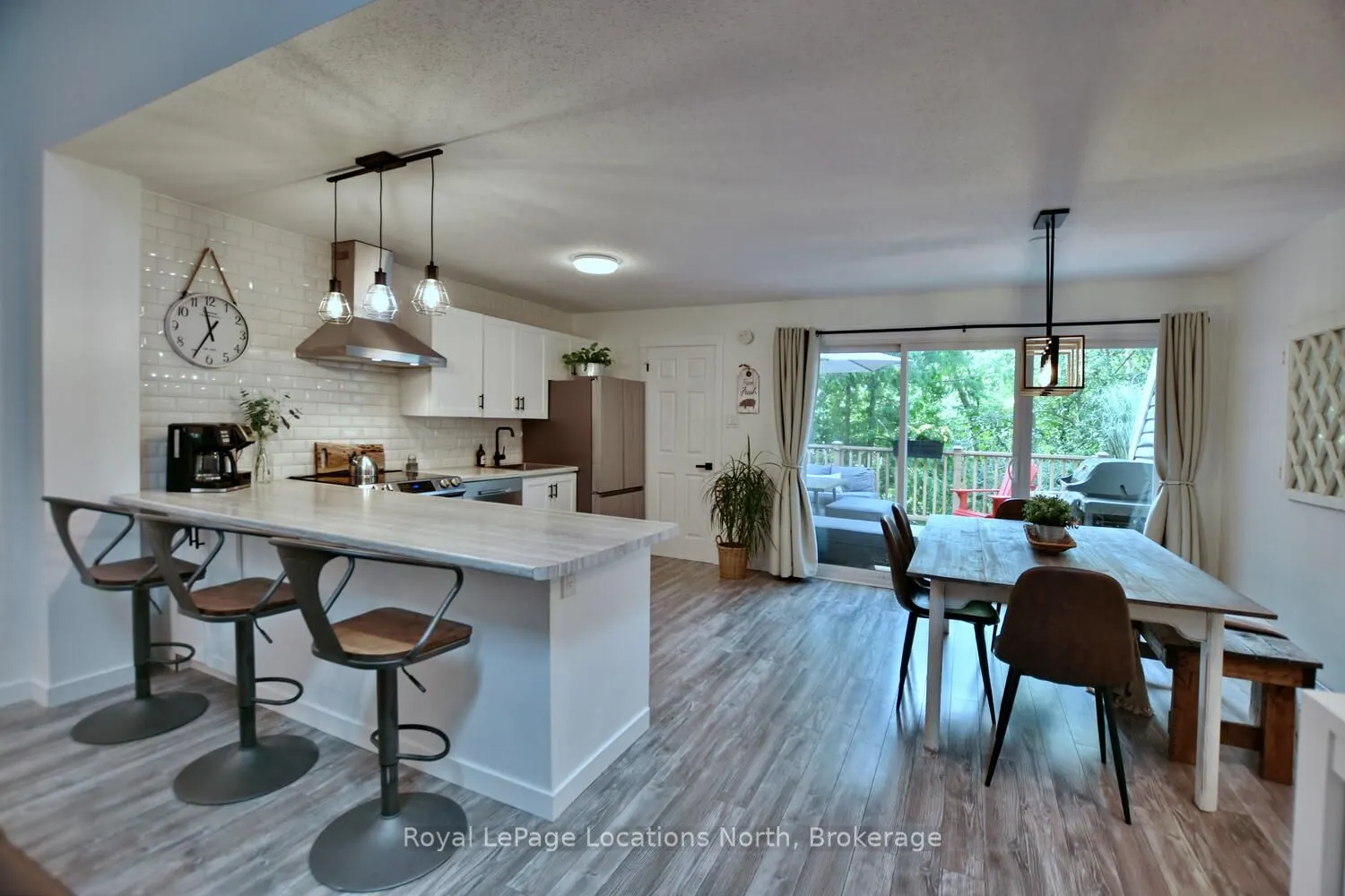 207 ESCARPMENT Crescent, #Call LBO