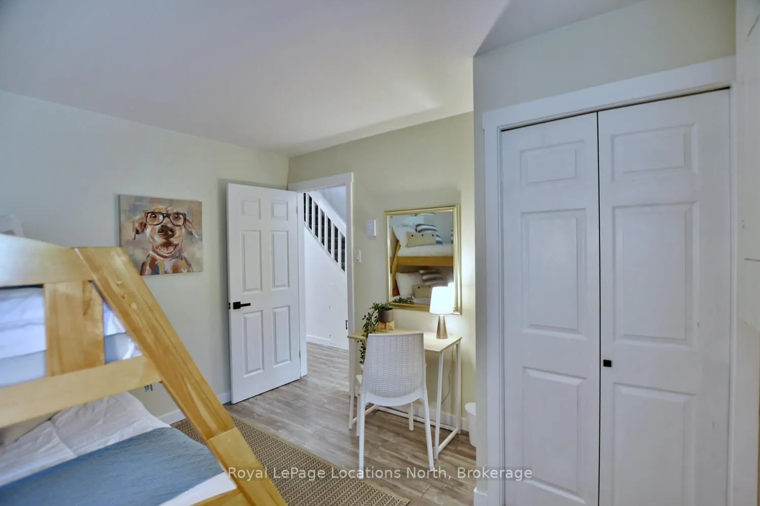 207 ESCARPMENT Crescent, #17