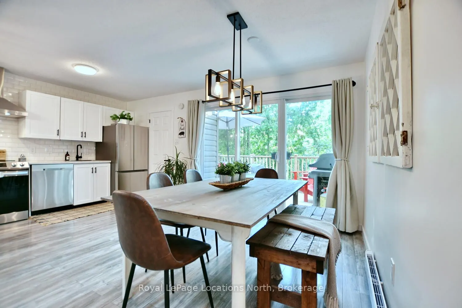 207 ESCARPMENT Crescent, #17
