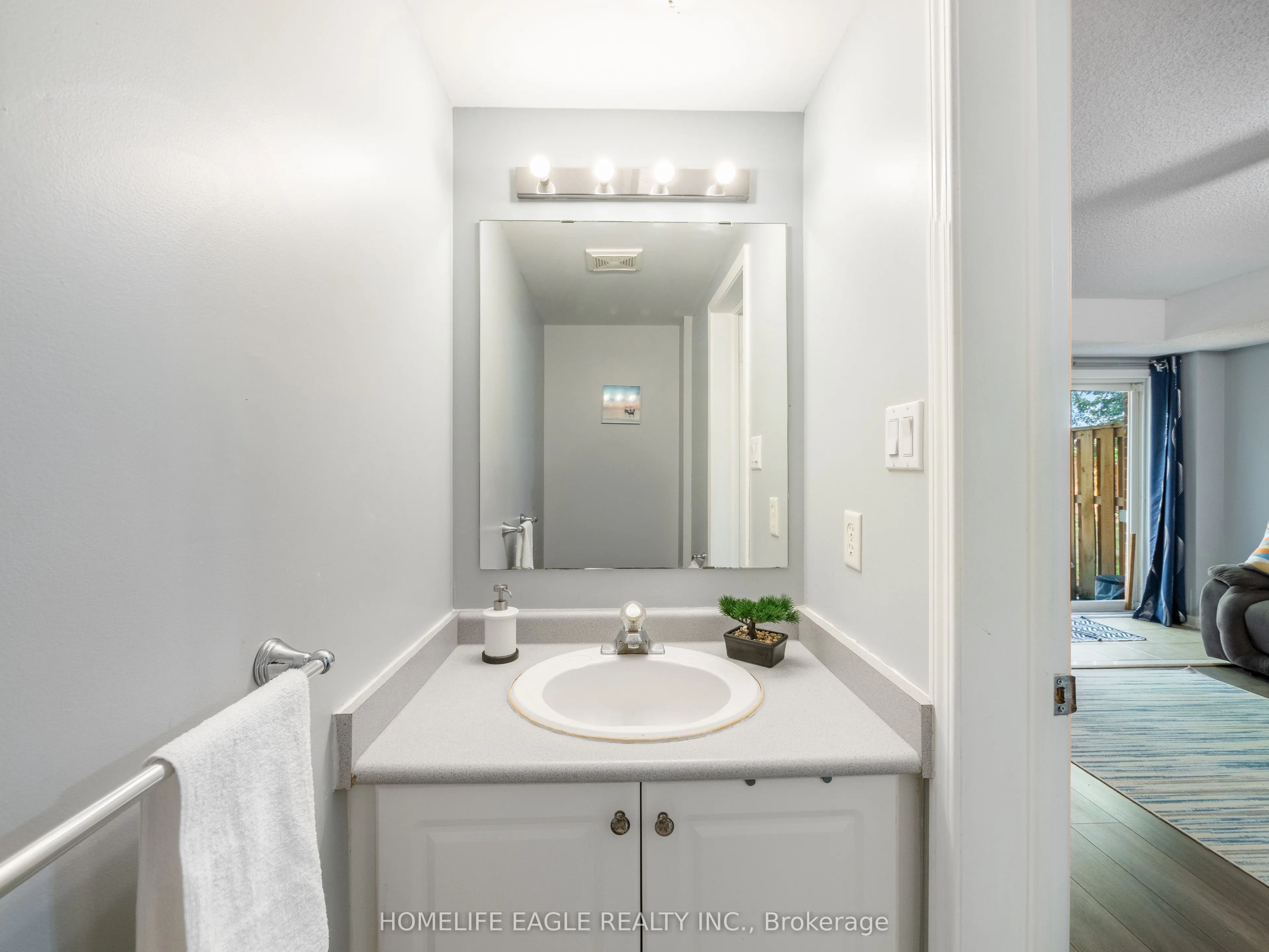 235 Ferndale Drive S, #13