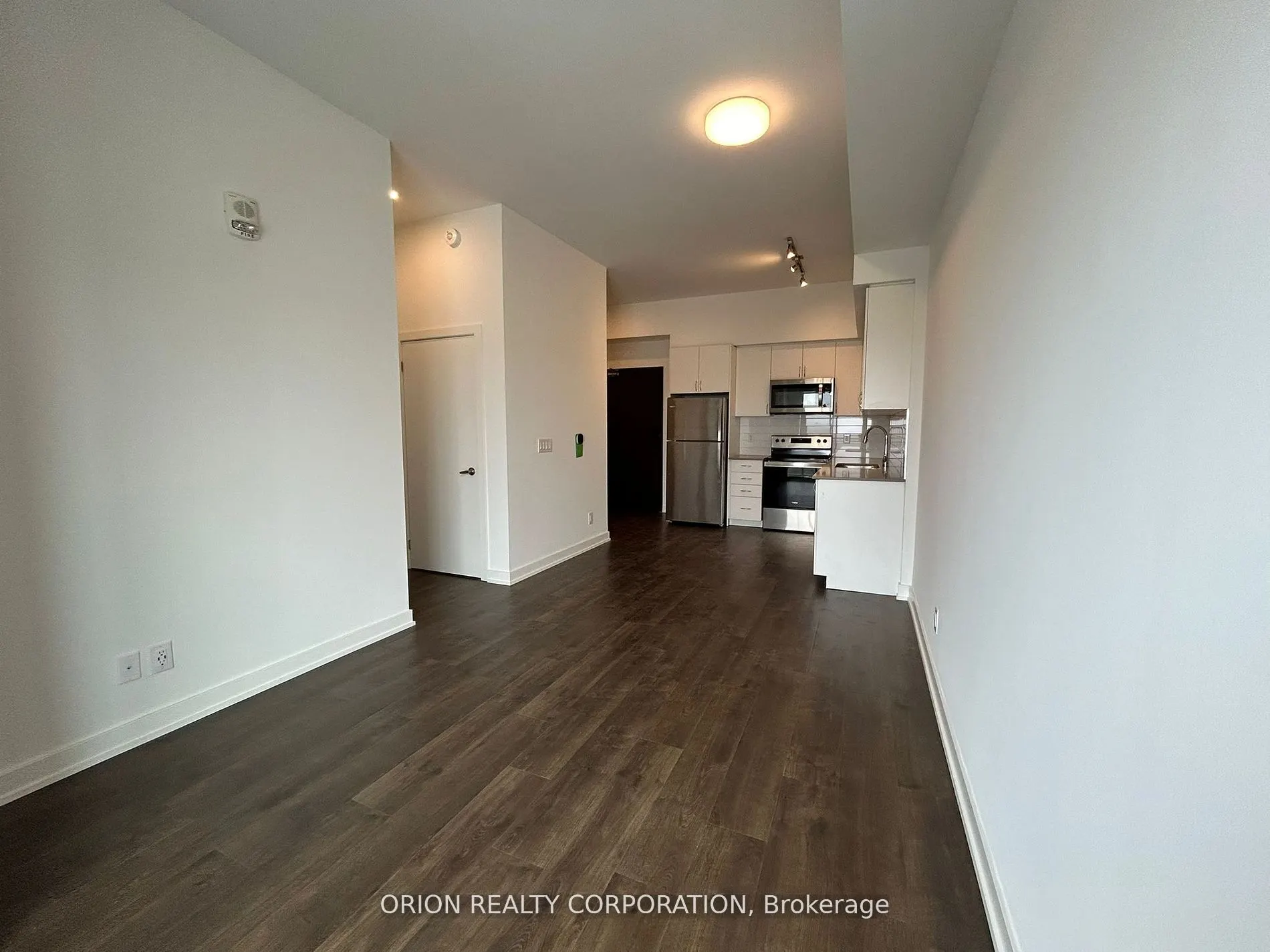 56 Lakeside Terrace, #1103