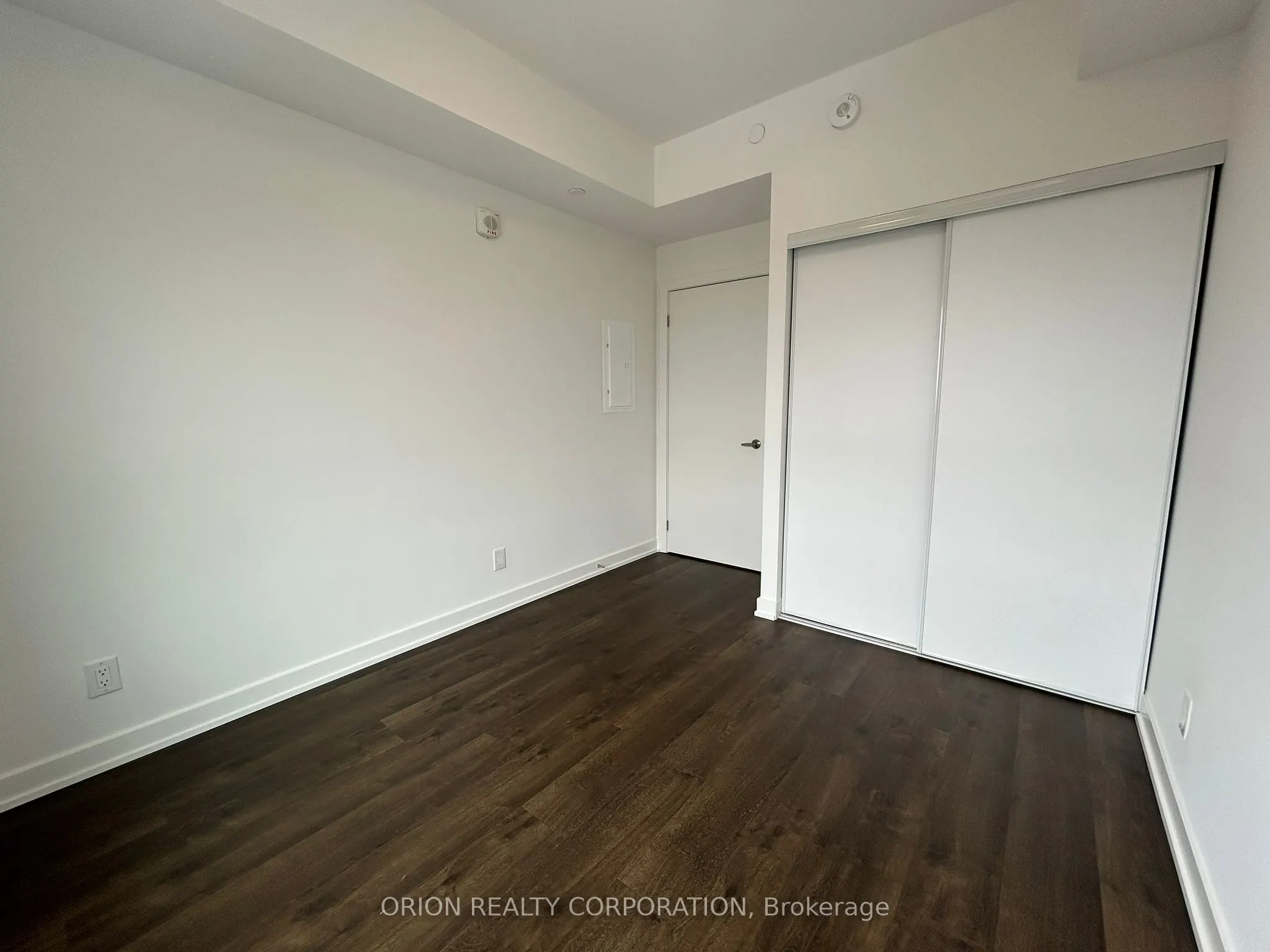 56 Lakeside Terrace, #1103