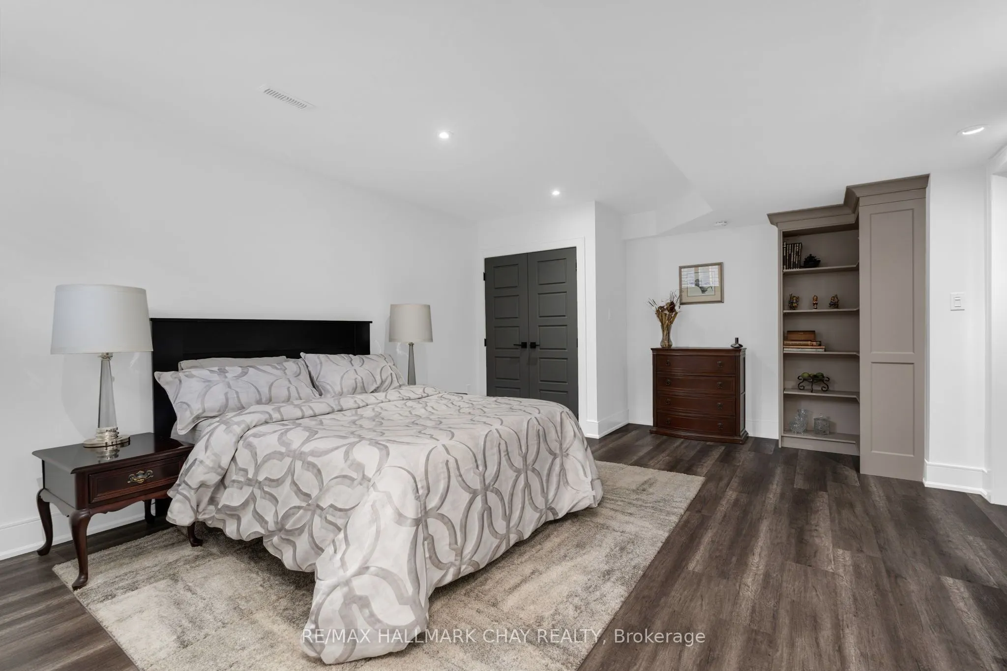 7 Byers Street