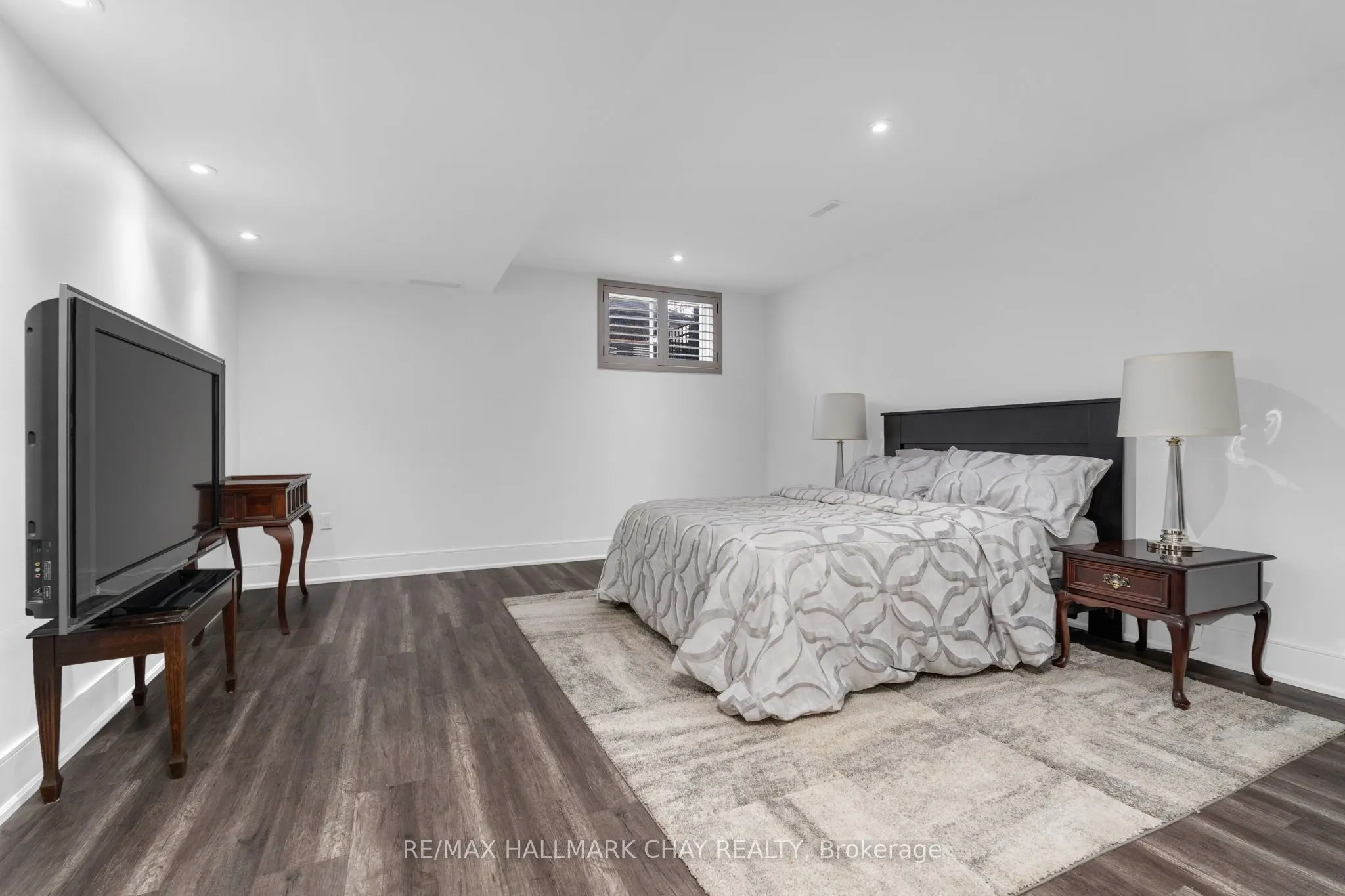 7 Byers Street